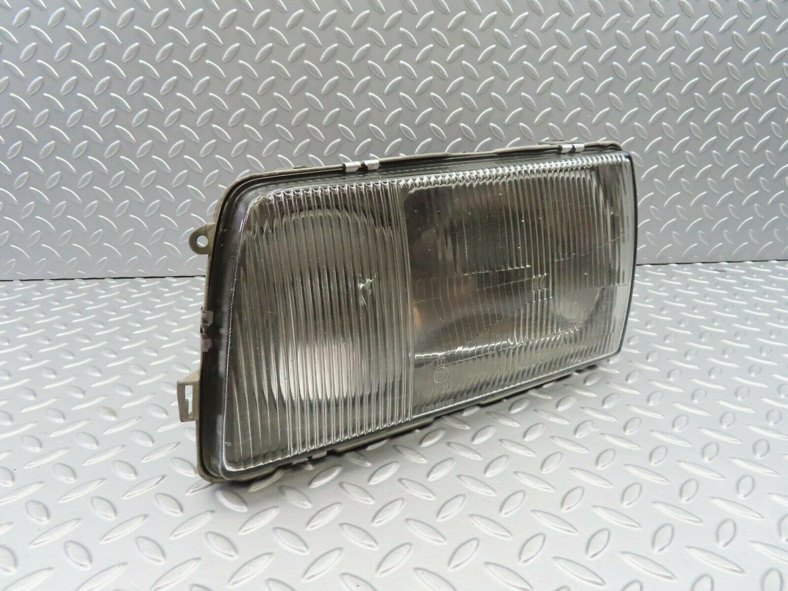 6398 Mercedes-Benz W126 380SE Headlight Bosch Left Side 1268209461