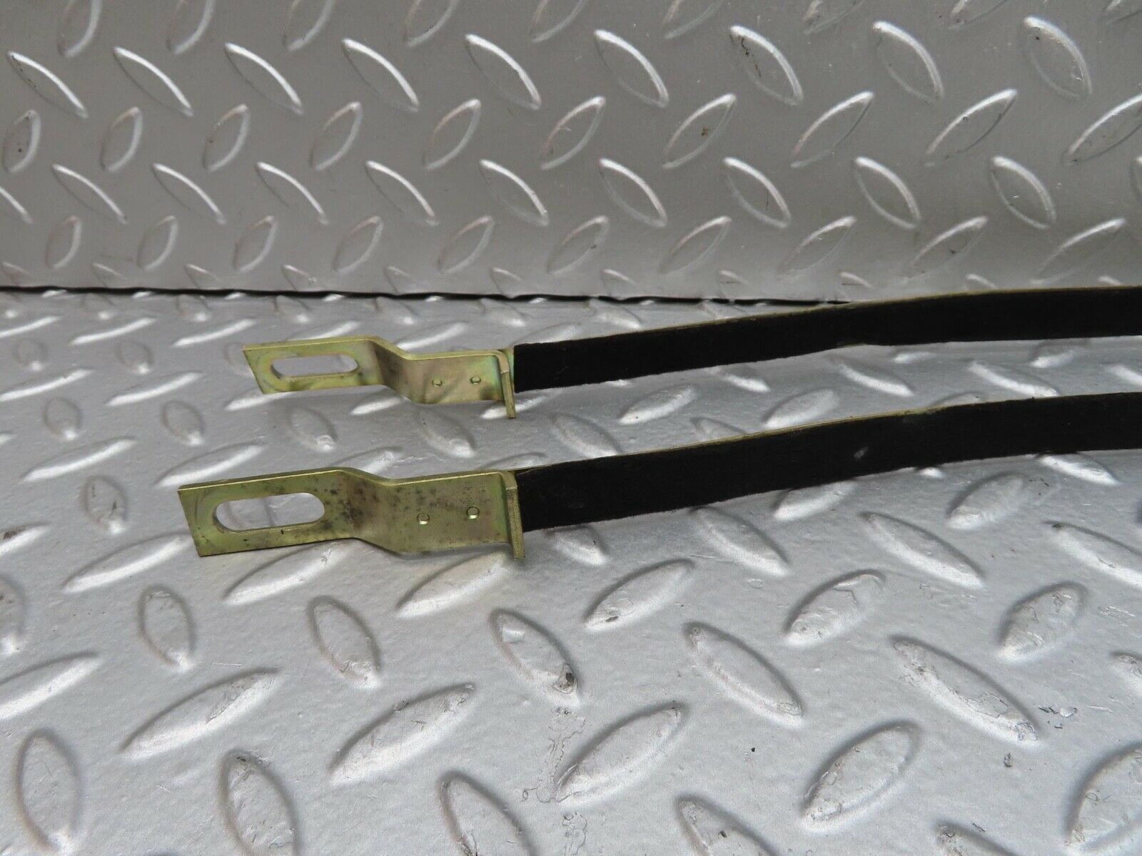 15378 Mercedes-Benz W123 230E Heater Box Holder Strap