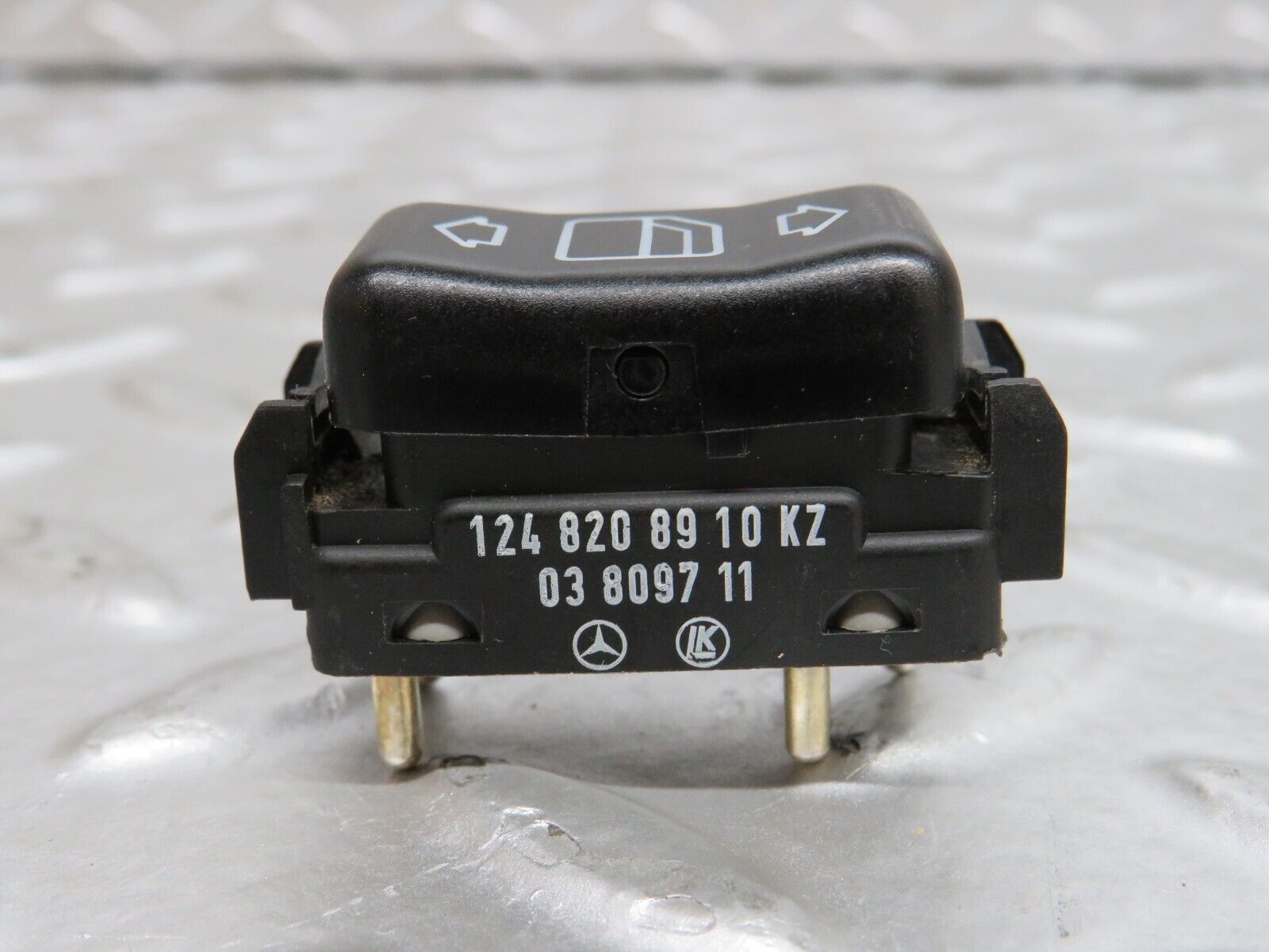 29187 Mercedes-Benz C124 320CE Coupe Left Electric Window Switch 1248208910
