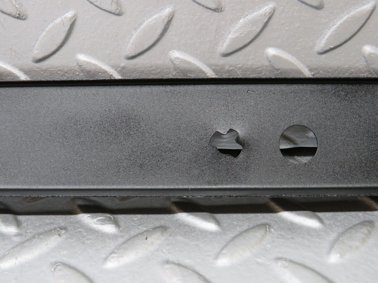 36343 Mercedes-Benz W126 420SE Under Headlight Trim Left Side