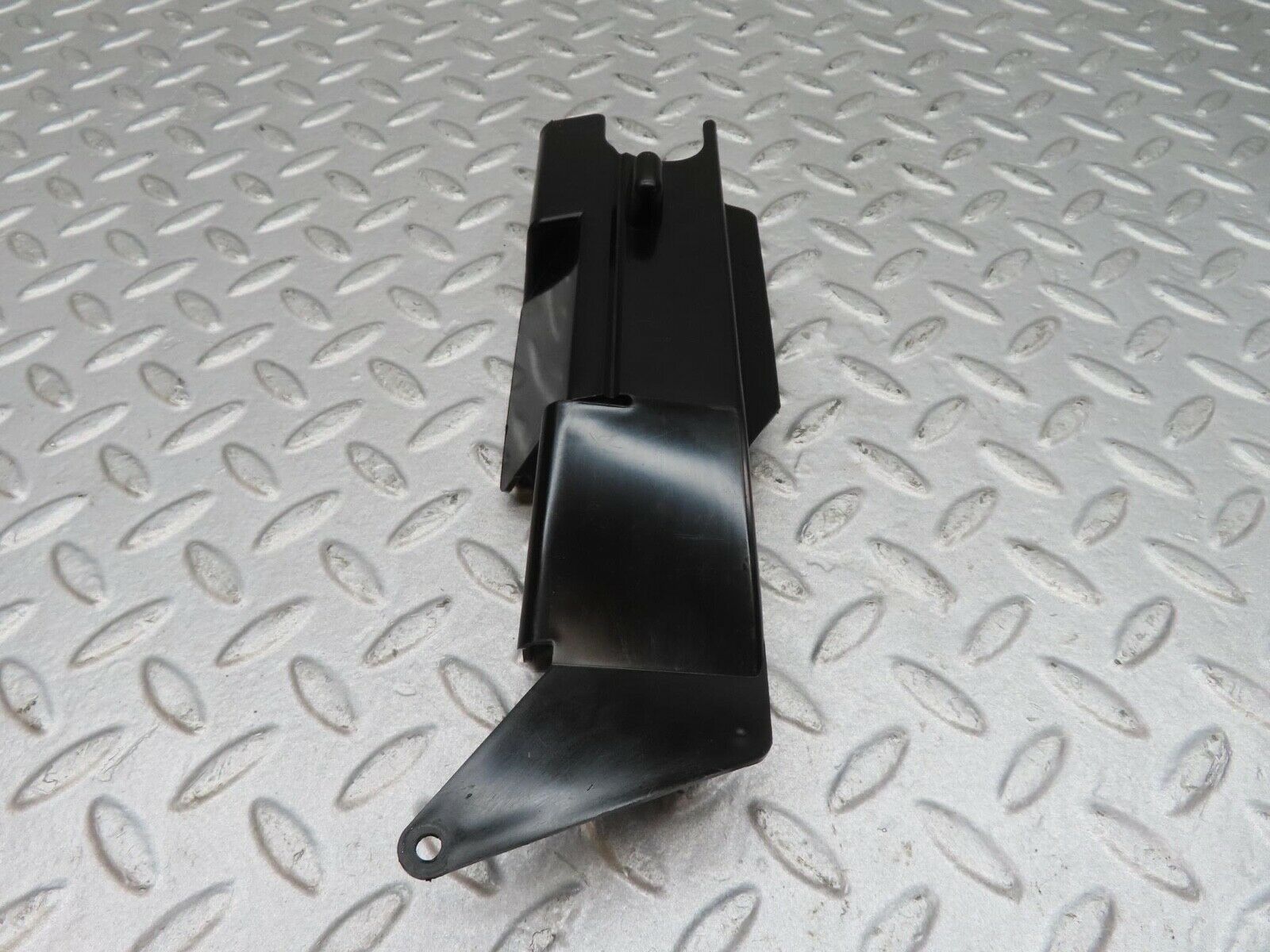 16224 Mercedes-Benz W124 260E Trunk Lid Lock Control Rod Cap 1248050541