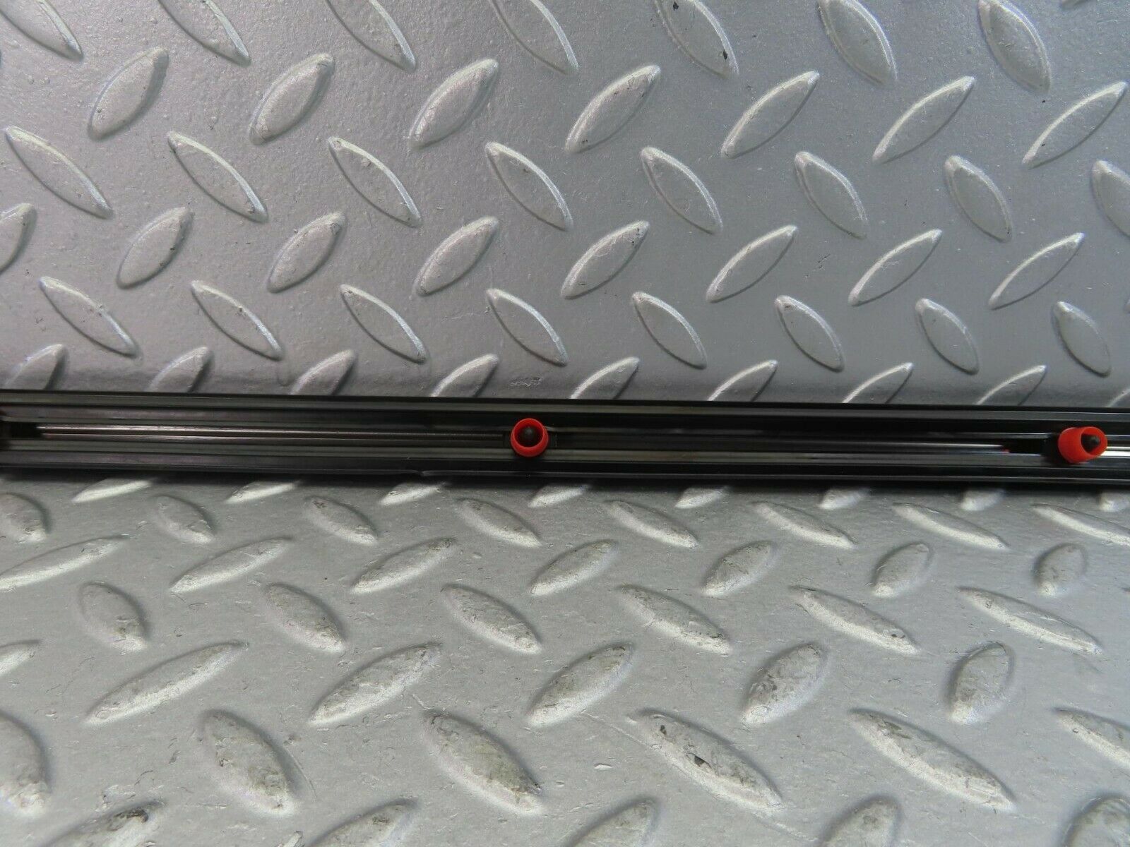 10243 Mercedes-Benz W123 Rear Right Door Centre Moulding Trim