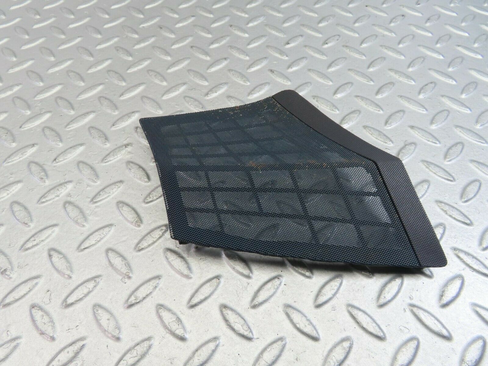 9406 Mercedes-Benz C124 300CE Coupe Dashboard Speaker Cover Grill Right