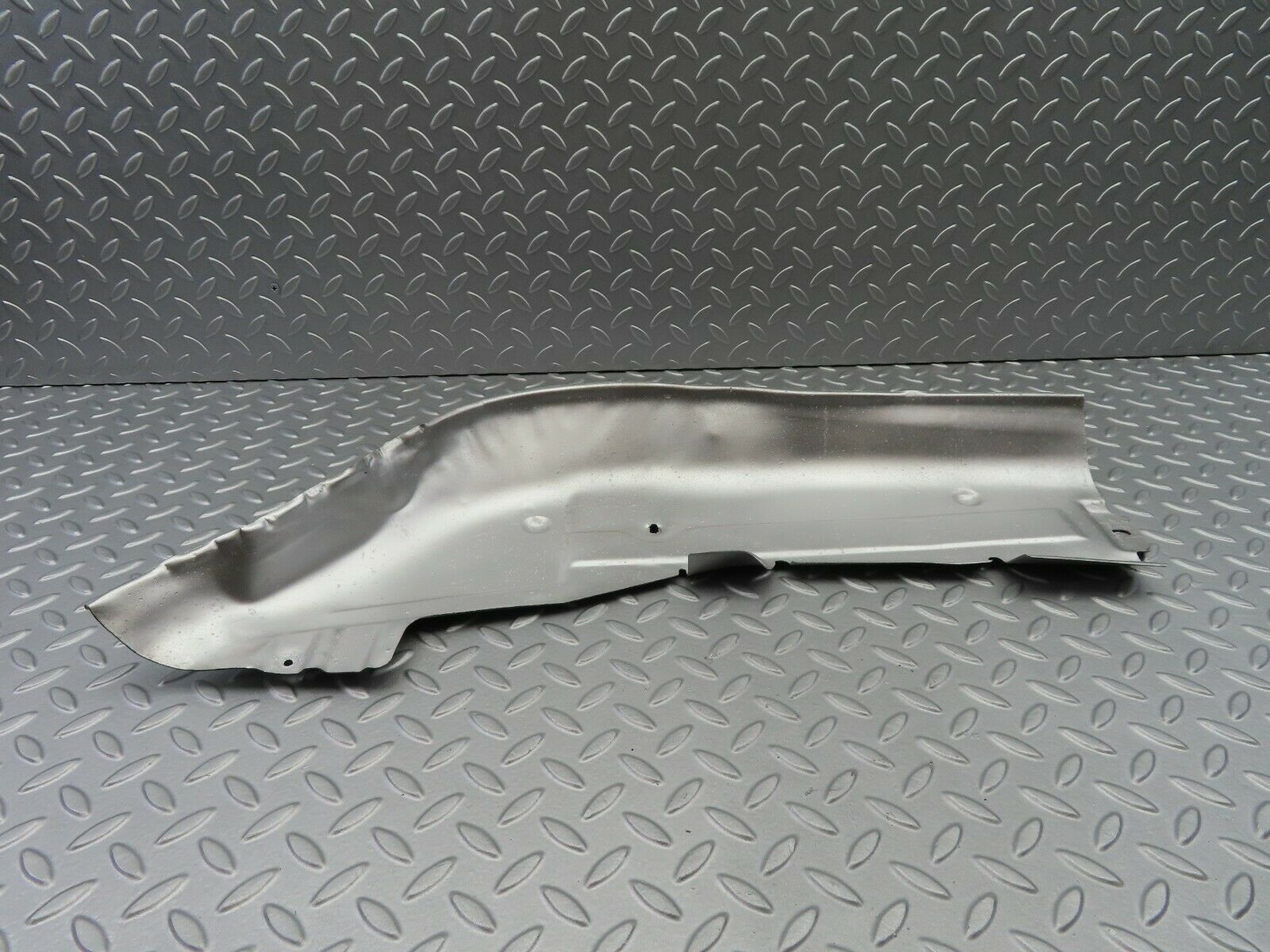 6769 Mercedes-Benz S124 E220 Wagon Exhaust Heat Shield