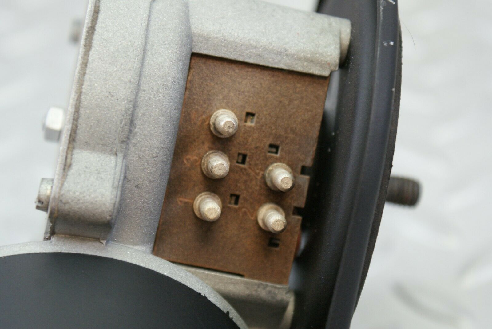 3072 Mercedes-Benz W115 220D Wiper Motor