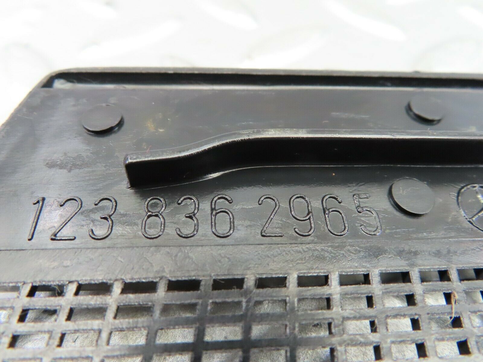 7569 Mercedes-Benz S123 230TE Wagon Air Intake Grill Left Side 1238362965