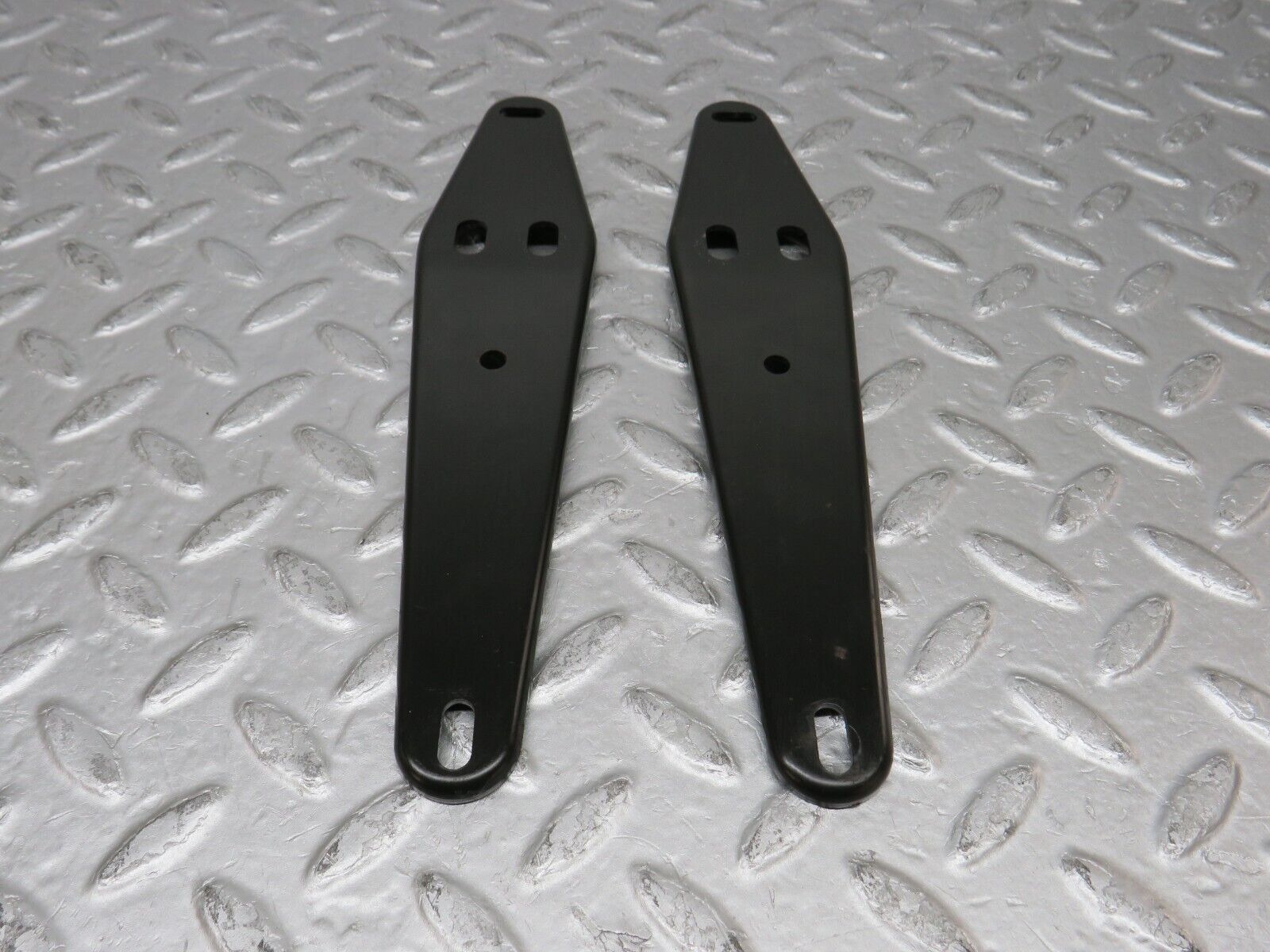 37805 Mercedes-Benz A124 320E Cabriolet Rear Power Window Regulator Support