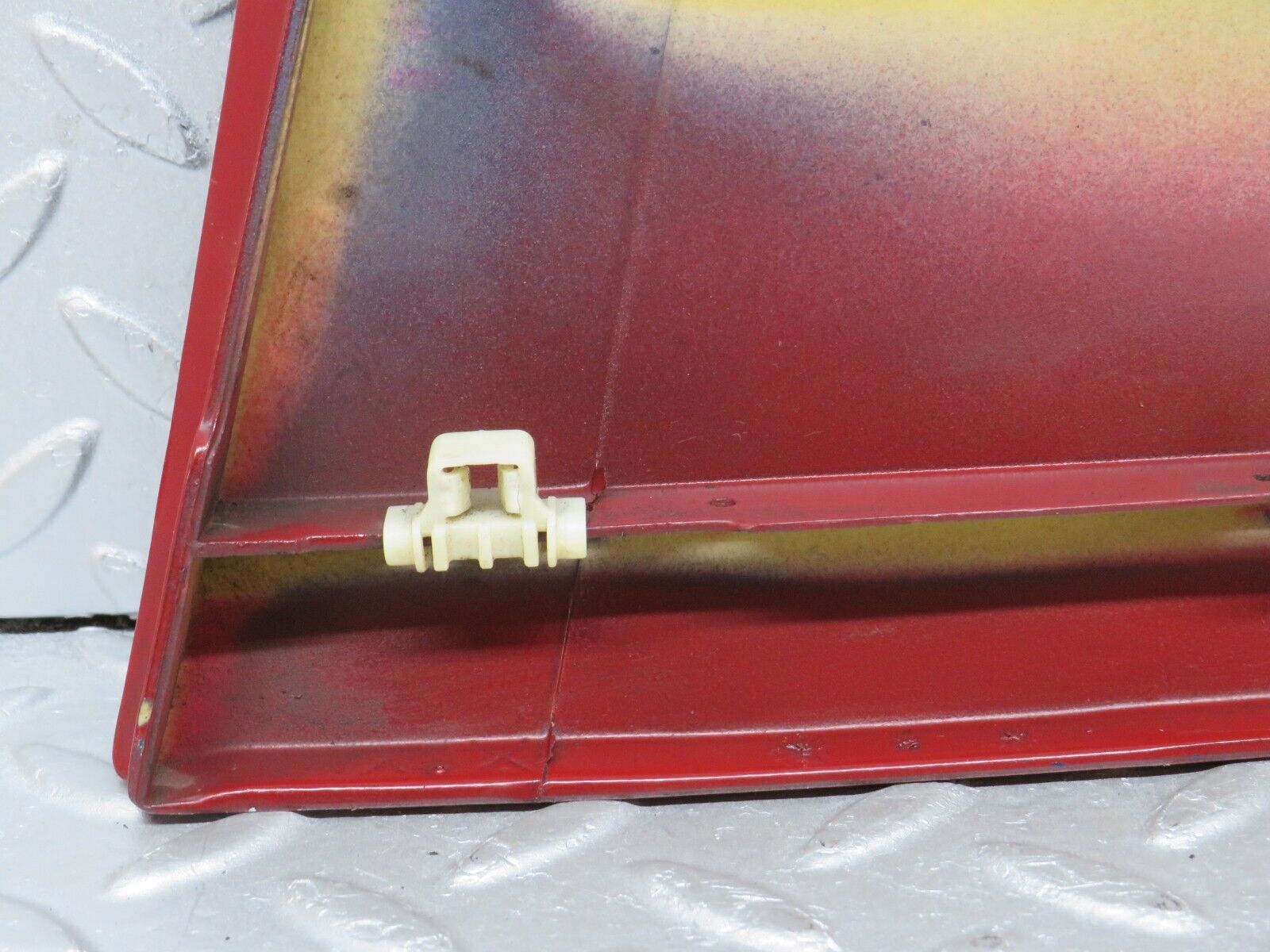 38693 Mercedes-Benz W201 190E 2.6L Front Left Fender Wing Moulding Trim 2016905340