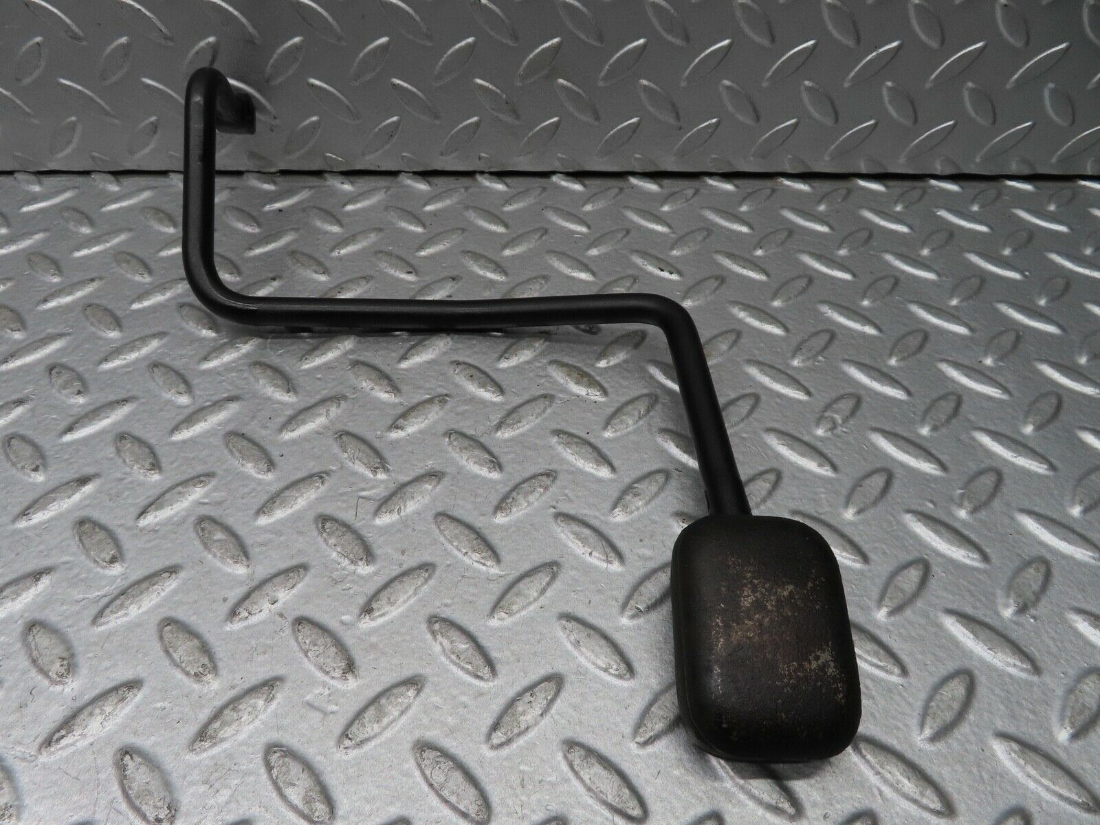 18920 Mercedes-Benz W121 190b Ponton Accelerator Pedal With Rubber 1213010082