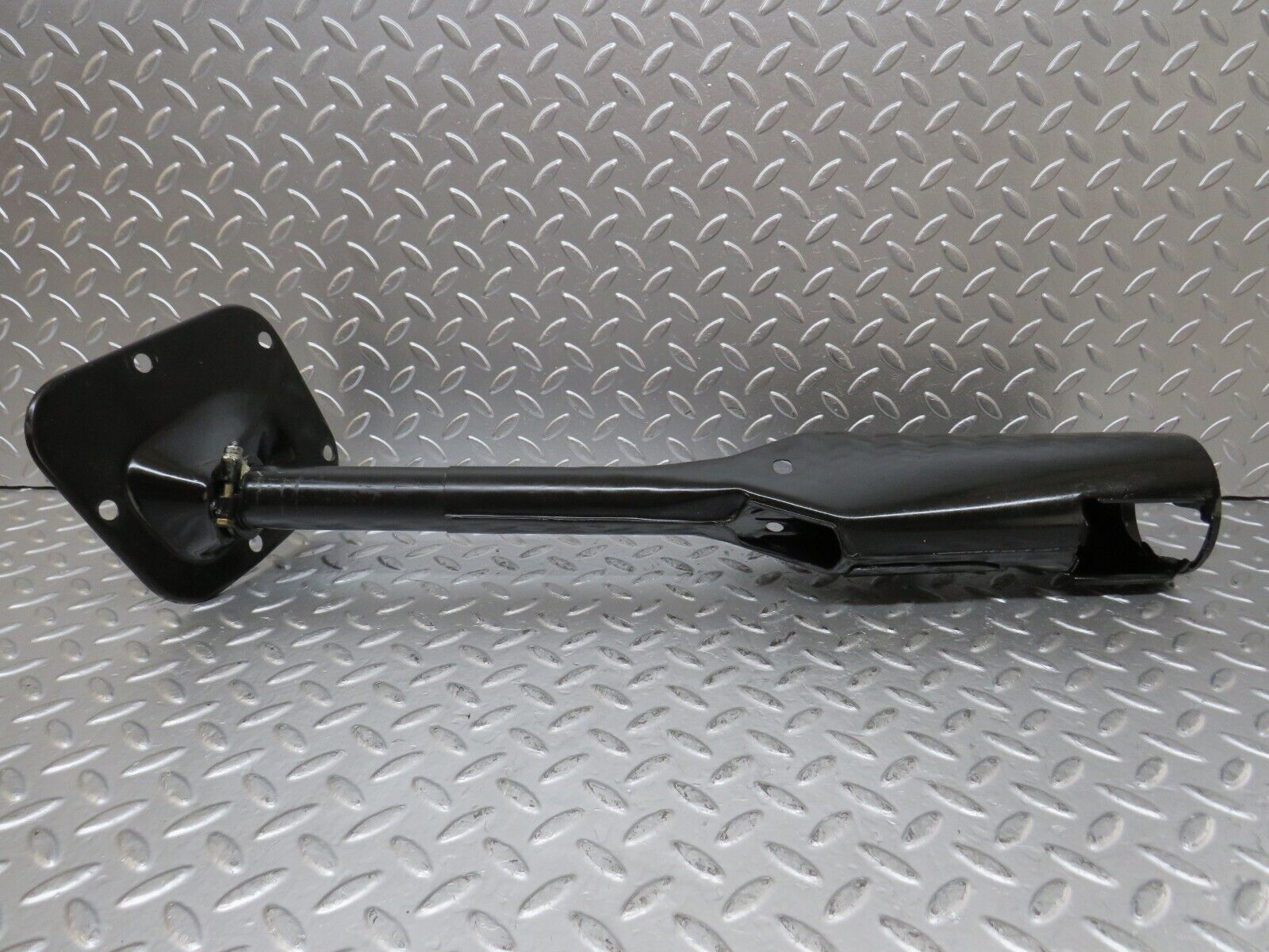 26308 Mercedes-Benz W116 450SE Steering Column Housing