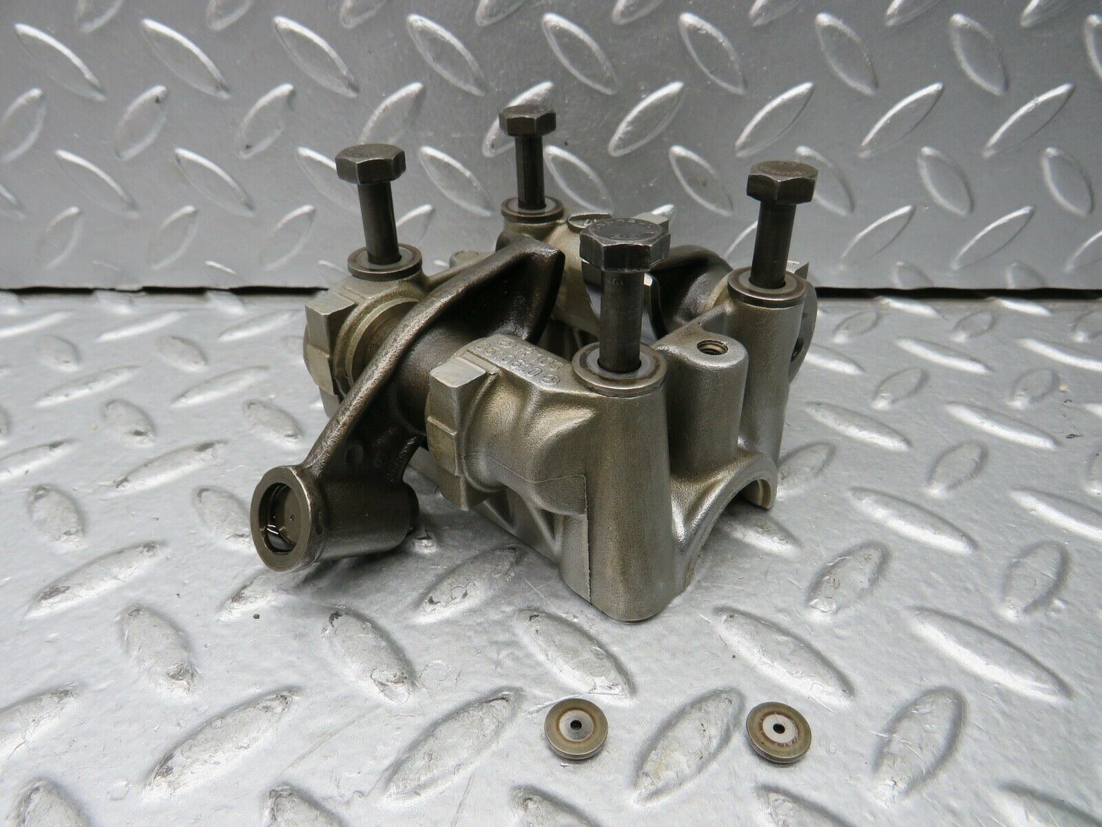 21743 Mercedes-Benz W126 300SE Rocker Arms Camshaft Bearing Block 1030510610