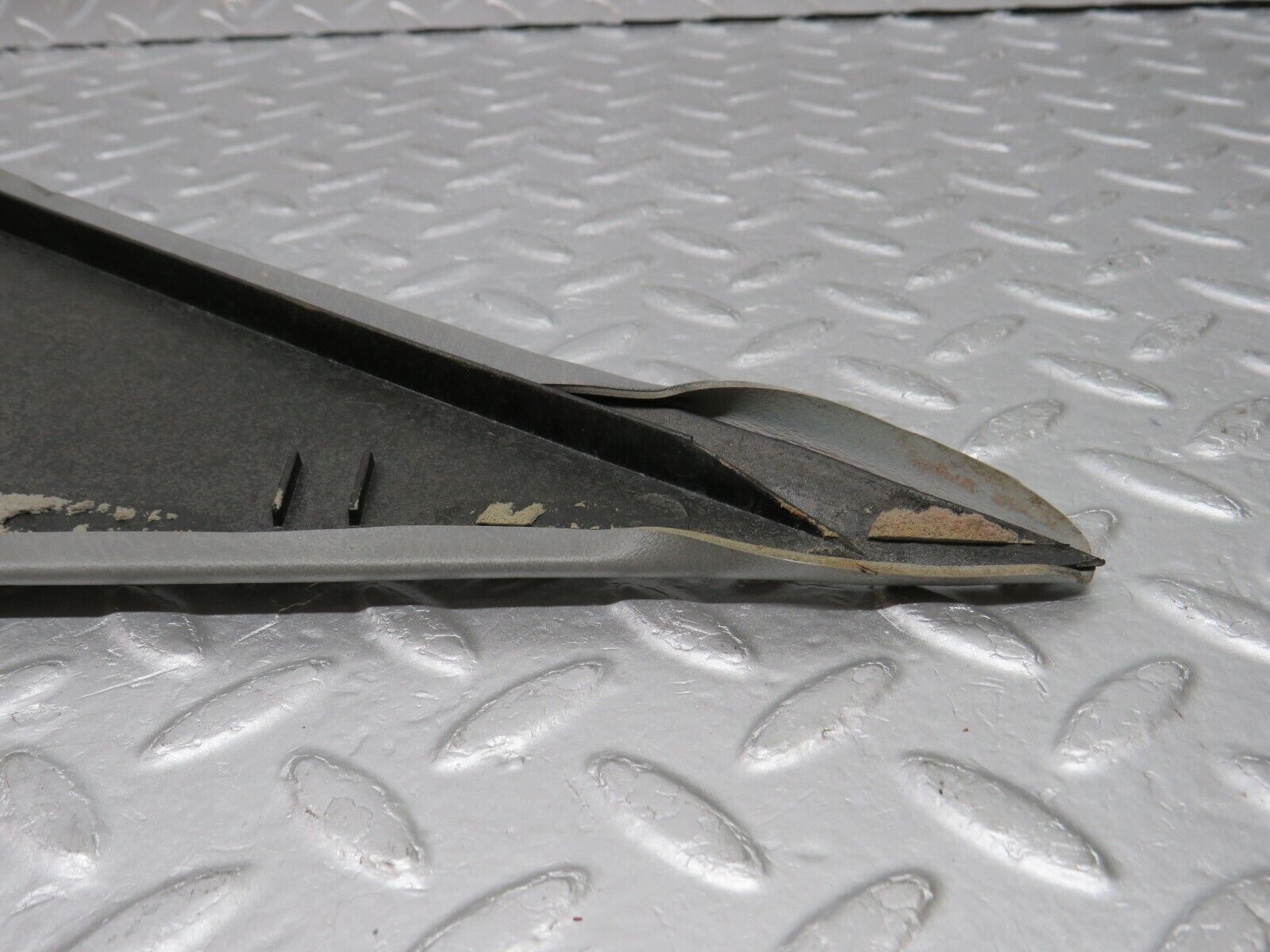 35961 Mercedes-Benz W126 420SE C Pillar Cover Panel Left Side Grey 1266950344