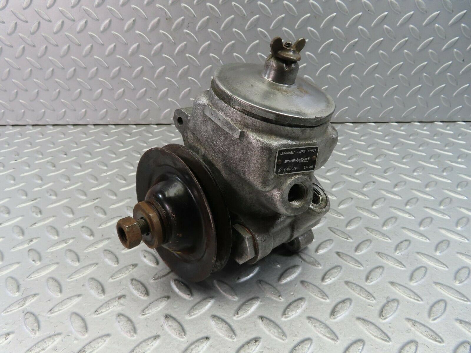 9725 Mercedes-Benz C123 280CE Coupe Power Steering Pump 1264600780