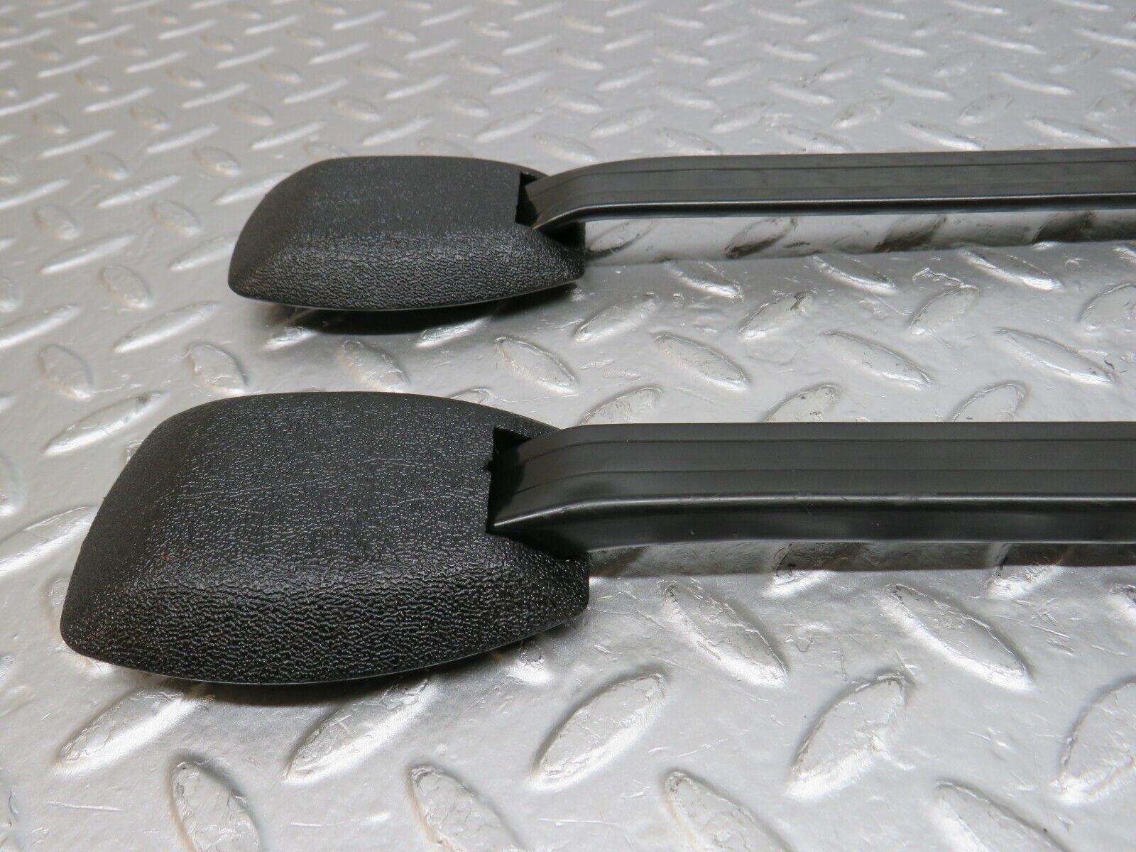 33767 Mercedes-Benz W201 190E 2.0L Seat Belt Runner Pair 2019190920