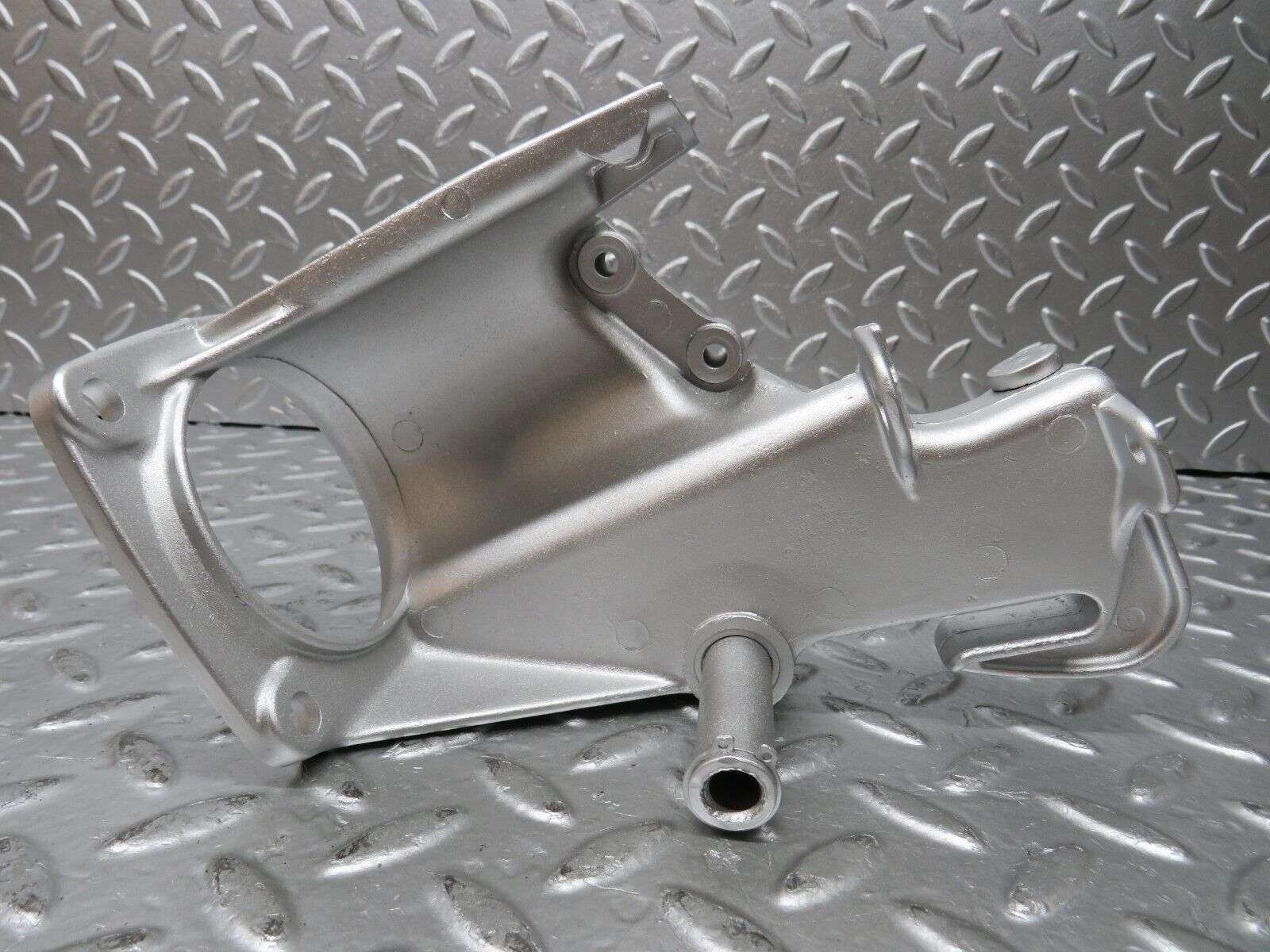 26828 Mercedes-Benz W123 240D Brake And Clutch Pedal Bracket 1232940501