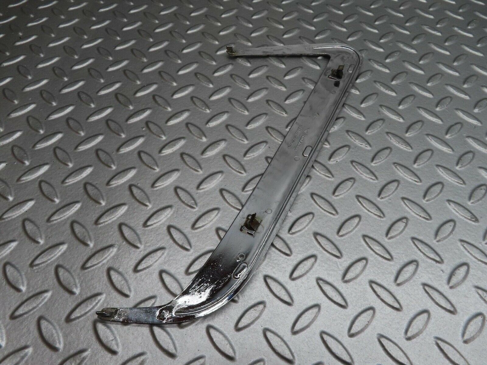 13070 Mercedes-Benz W111 220S C Pillar Chrome Trim Left Side 1116900389