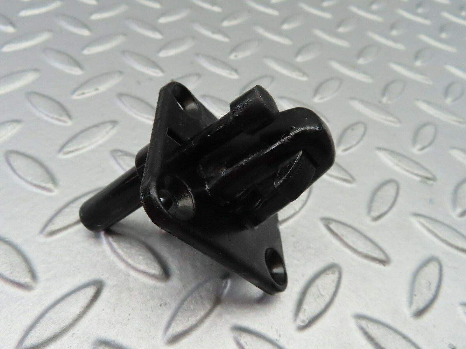 6997 Mercedes-Benz C107 350SLC Coupe Bonnet Lock Catch