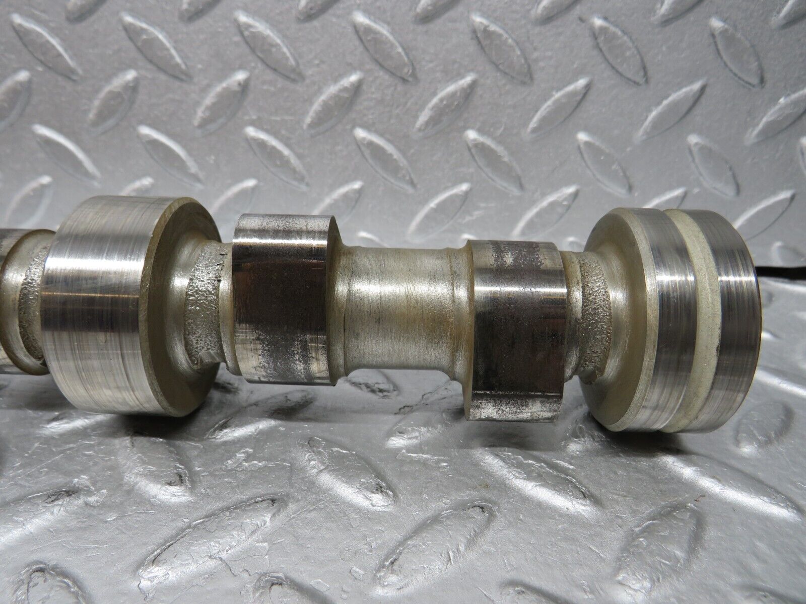 37134 Mercedes-Benz C126 420SEC Coupe Camshaft Right Side 11711