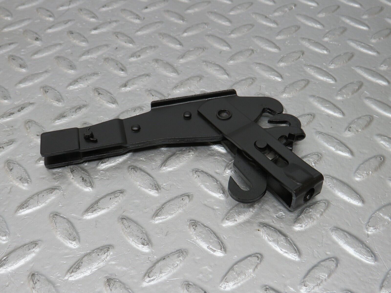 34588 Mercedes-Benz C126 380SEC Coupe Handbrake Adjusting Handbrake Regulator