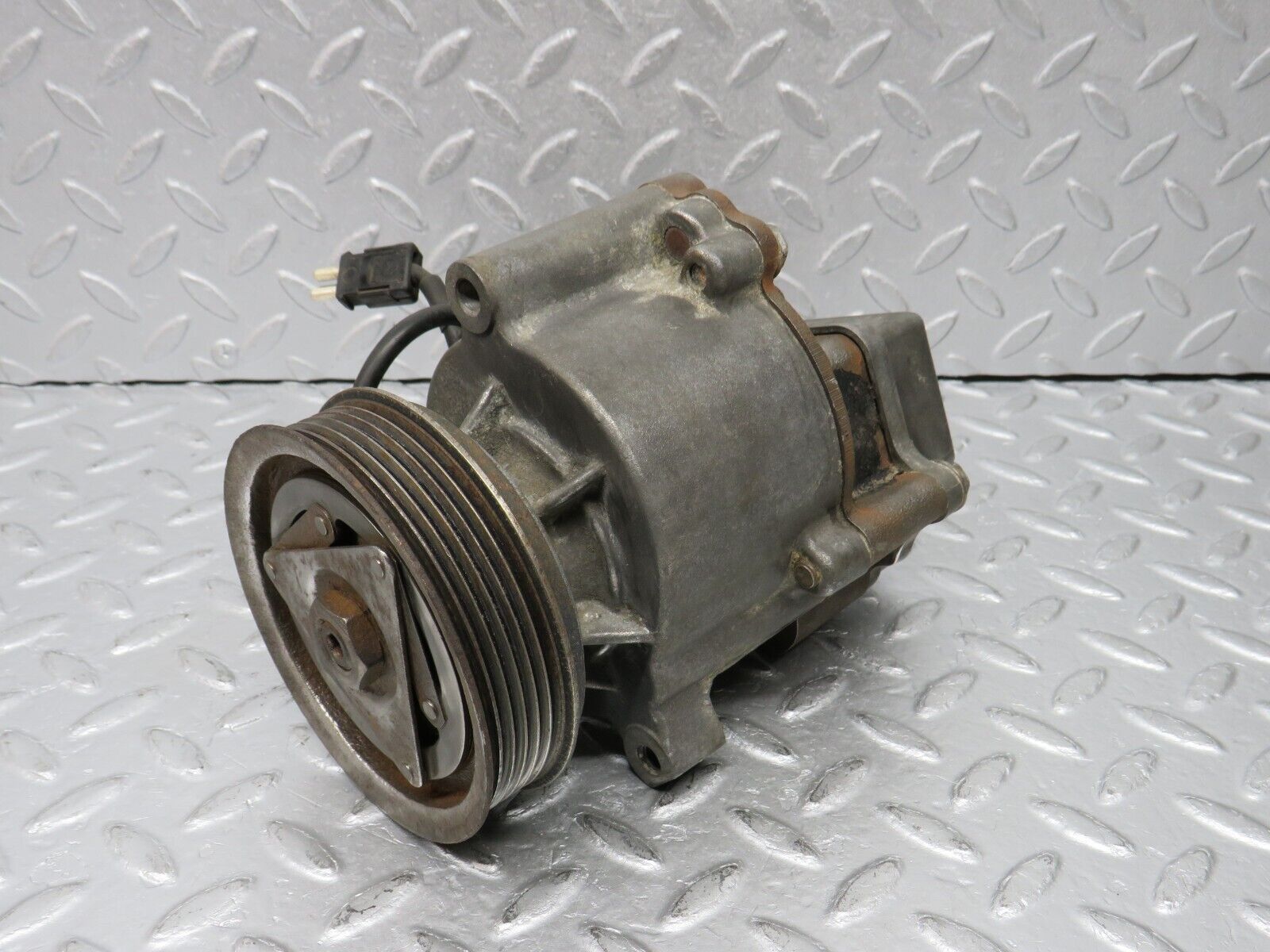 38624 Mercedes-Benz R129 280SL Coupe Exhaust Secondary Air Pump Denso 0001402685 1041400081