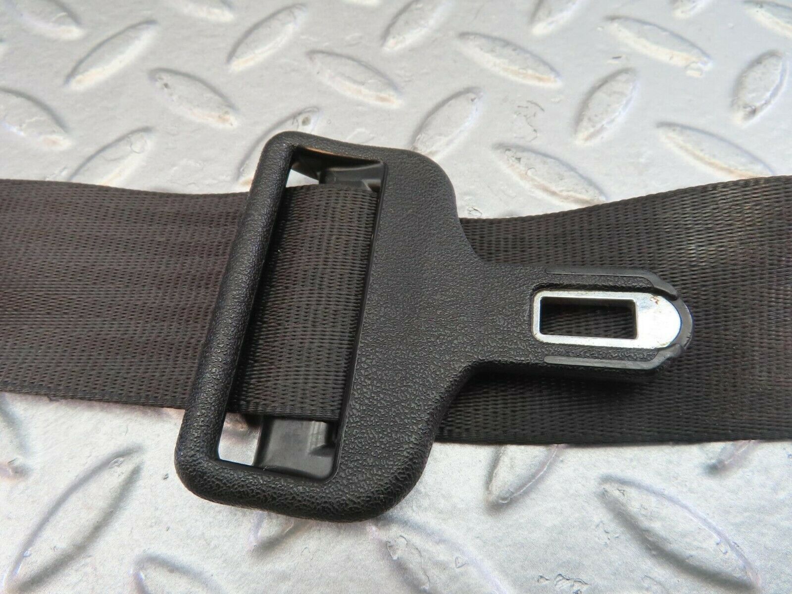 10874 Mercedes-Benz W123 230E Front Right Seat Belt With Buckle 1238604886