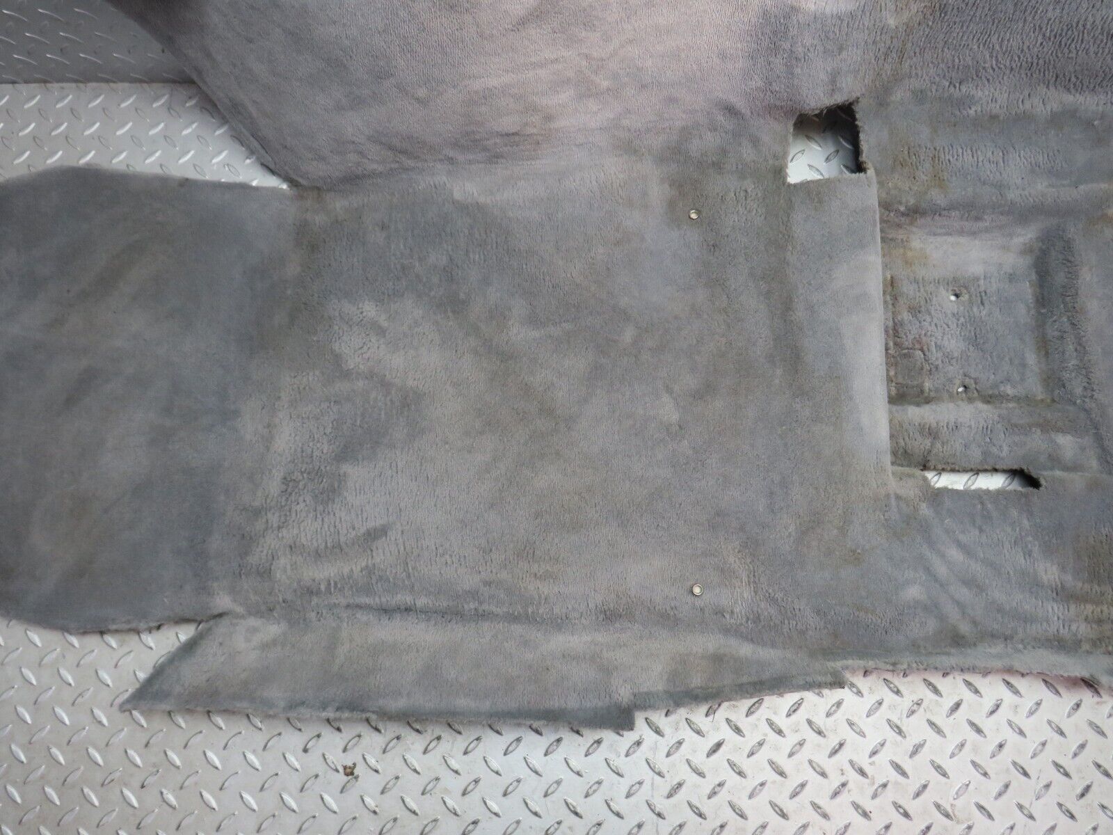 39536 Mercedes-Benz R129 320SL Coupe Front Left Floor Carpet Grey 1296801340