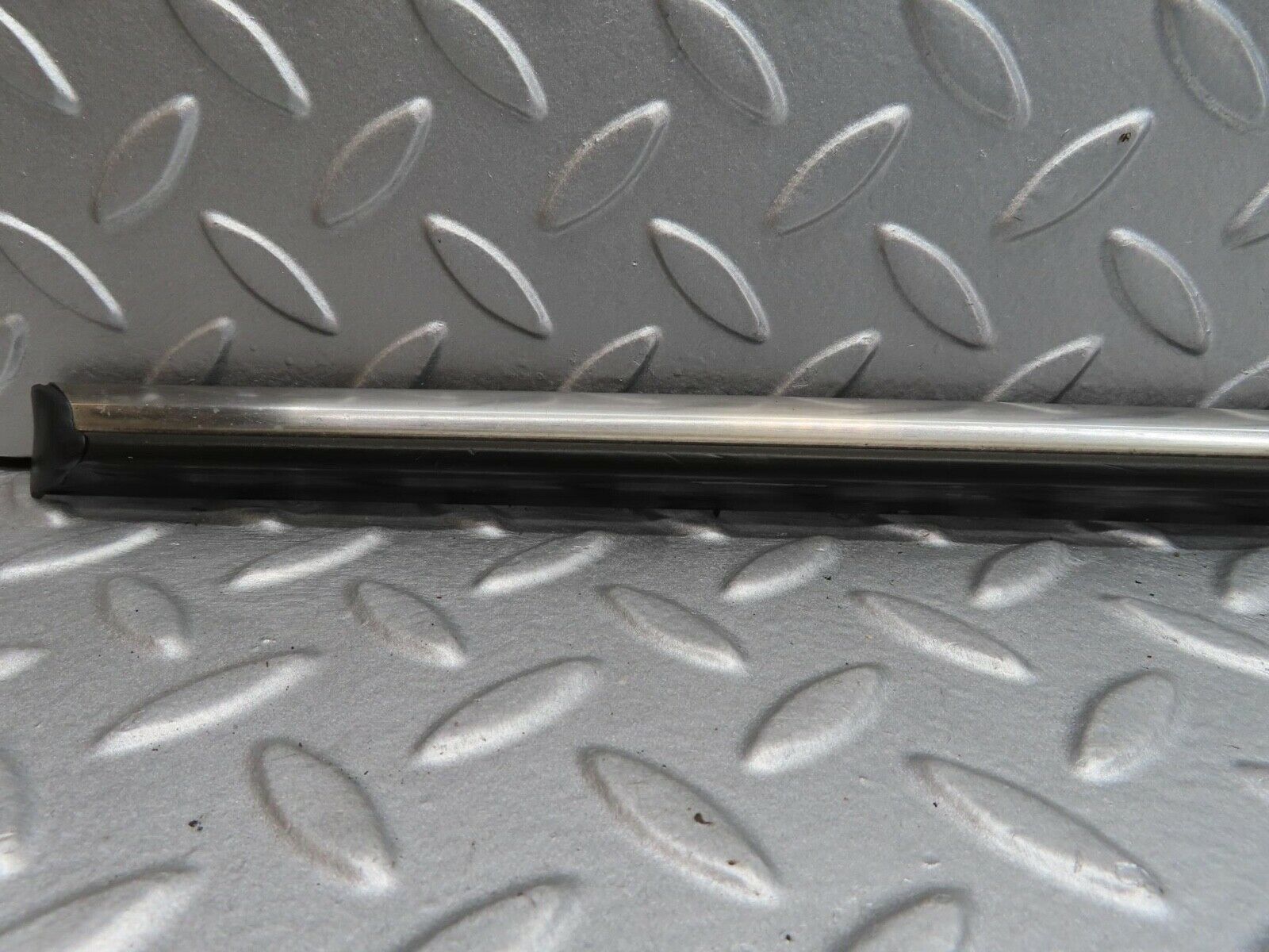 12595 Mercedes-Benz W108 Centre Door Chrome Trim Rear Left