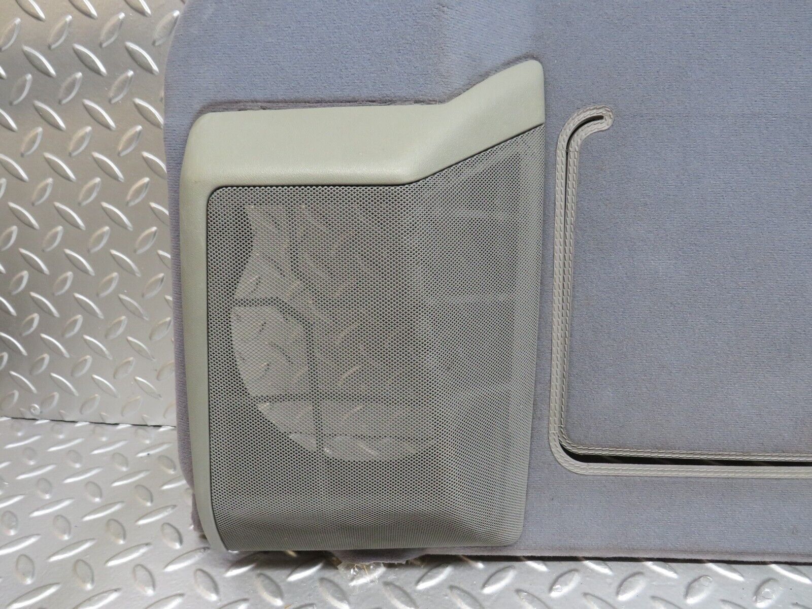 36238 Mercedes-Benz W126 420SE Rear Parcel Shelf Grey