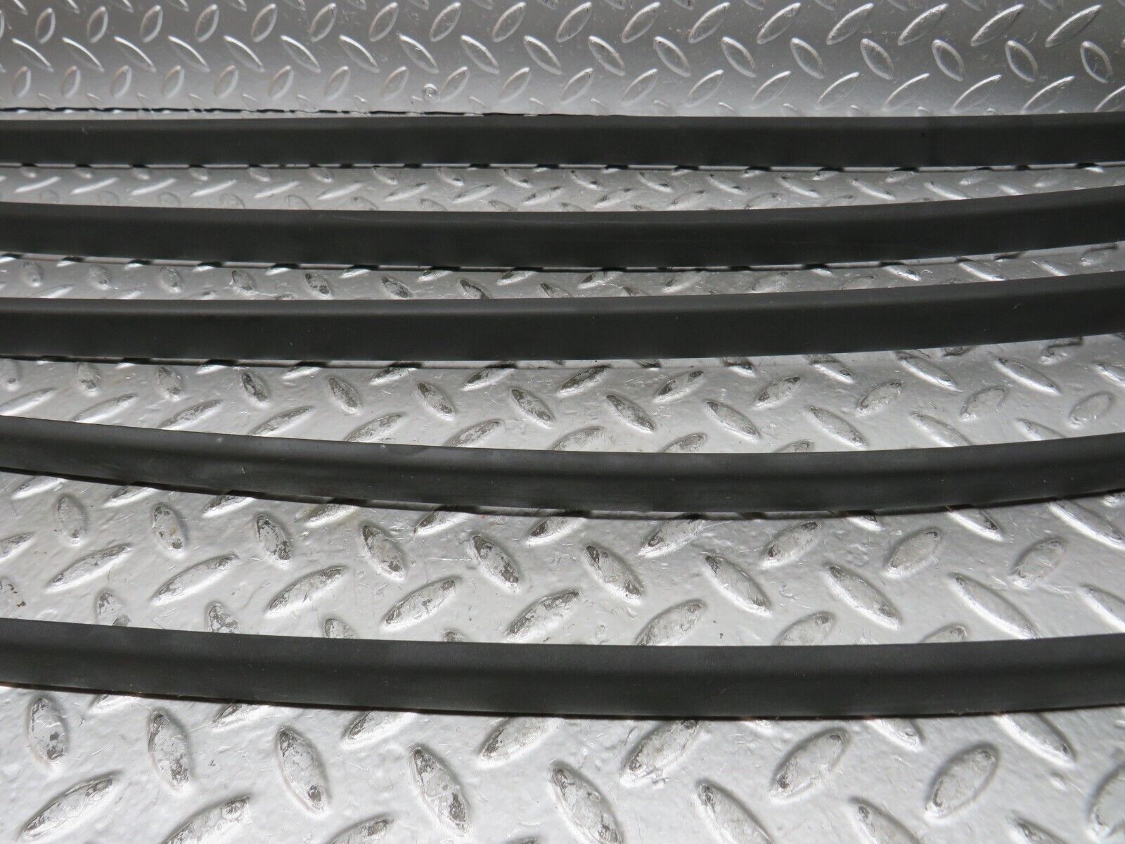 27842 Mercedes-Benz S124 300TE Wagon Roof Cladding Set