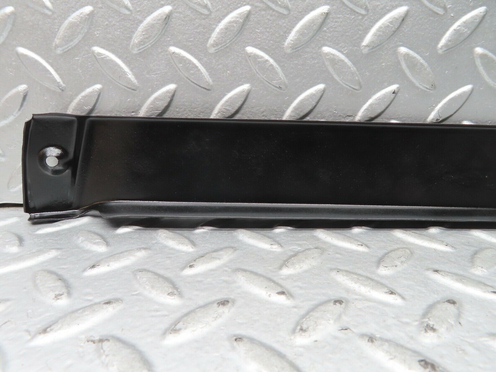 21681 Mercedes-Benz W126 300SE Right Headlight Lower Trim