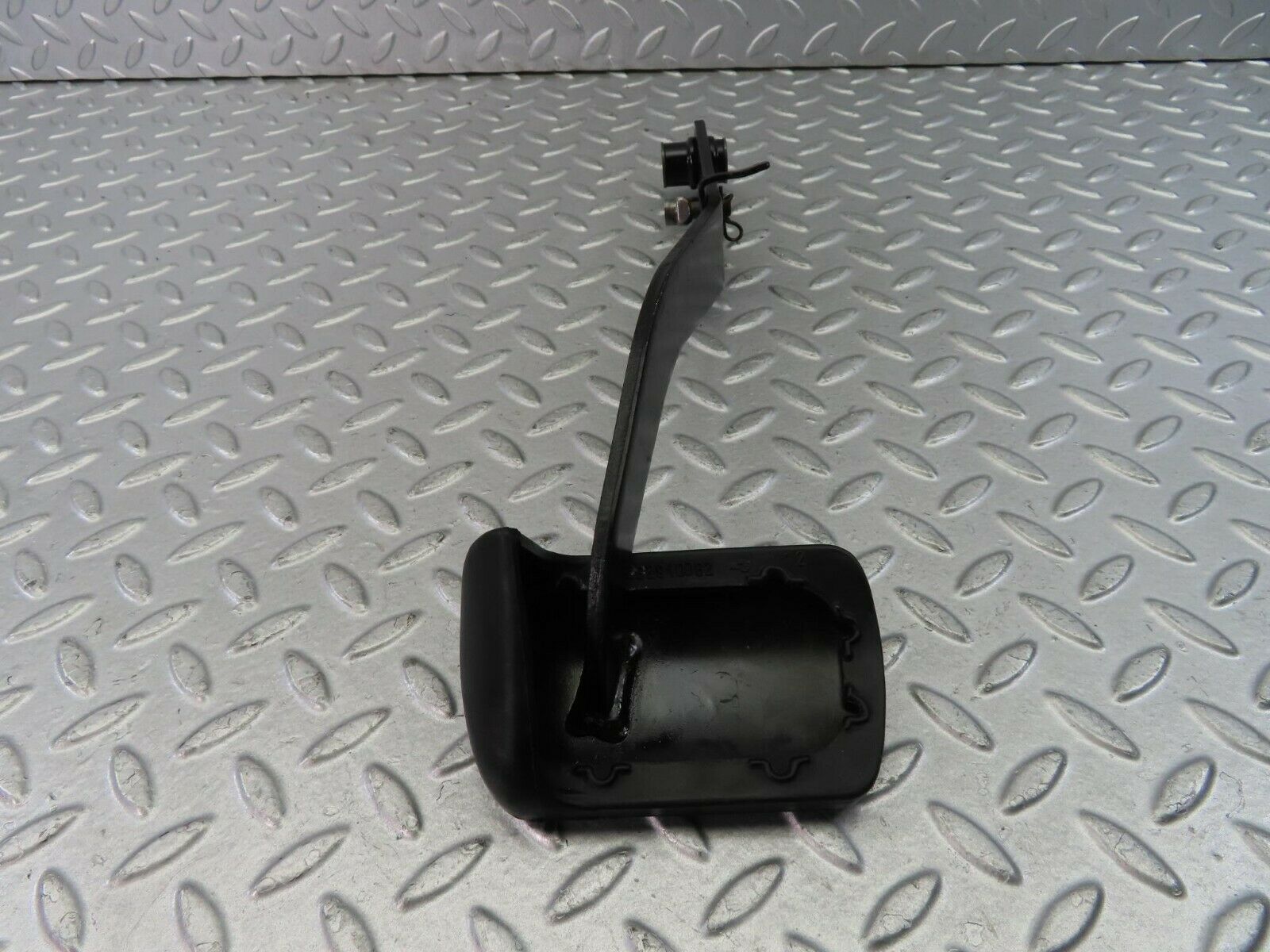 9311 Mercedes-Benz C124 300CE Coupe Brake Pedal With Rubber 1232910082