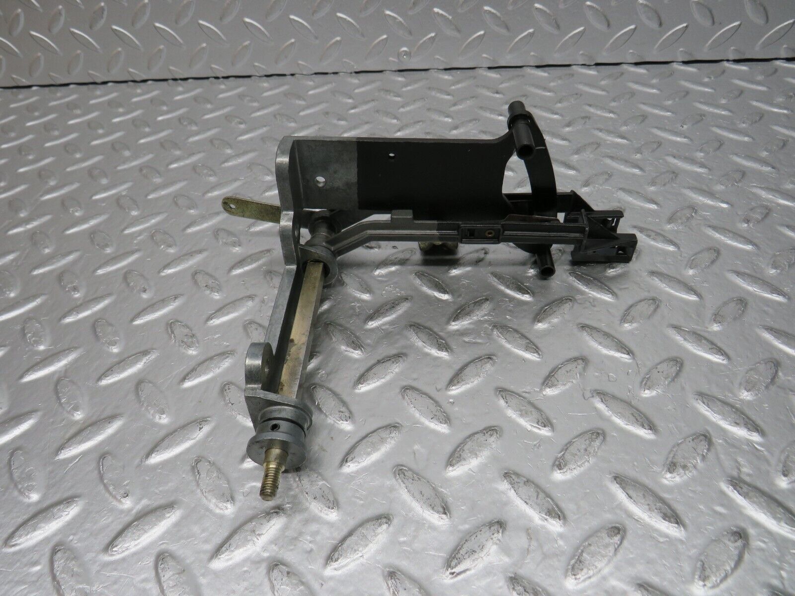 32276 Mercedes-Benz C107 350SLC Coupe Coupe Heater Control Mechanism