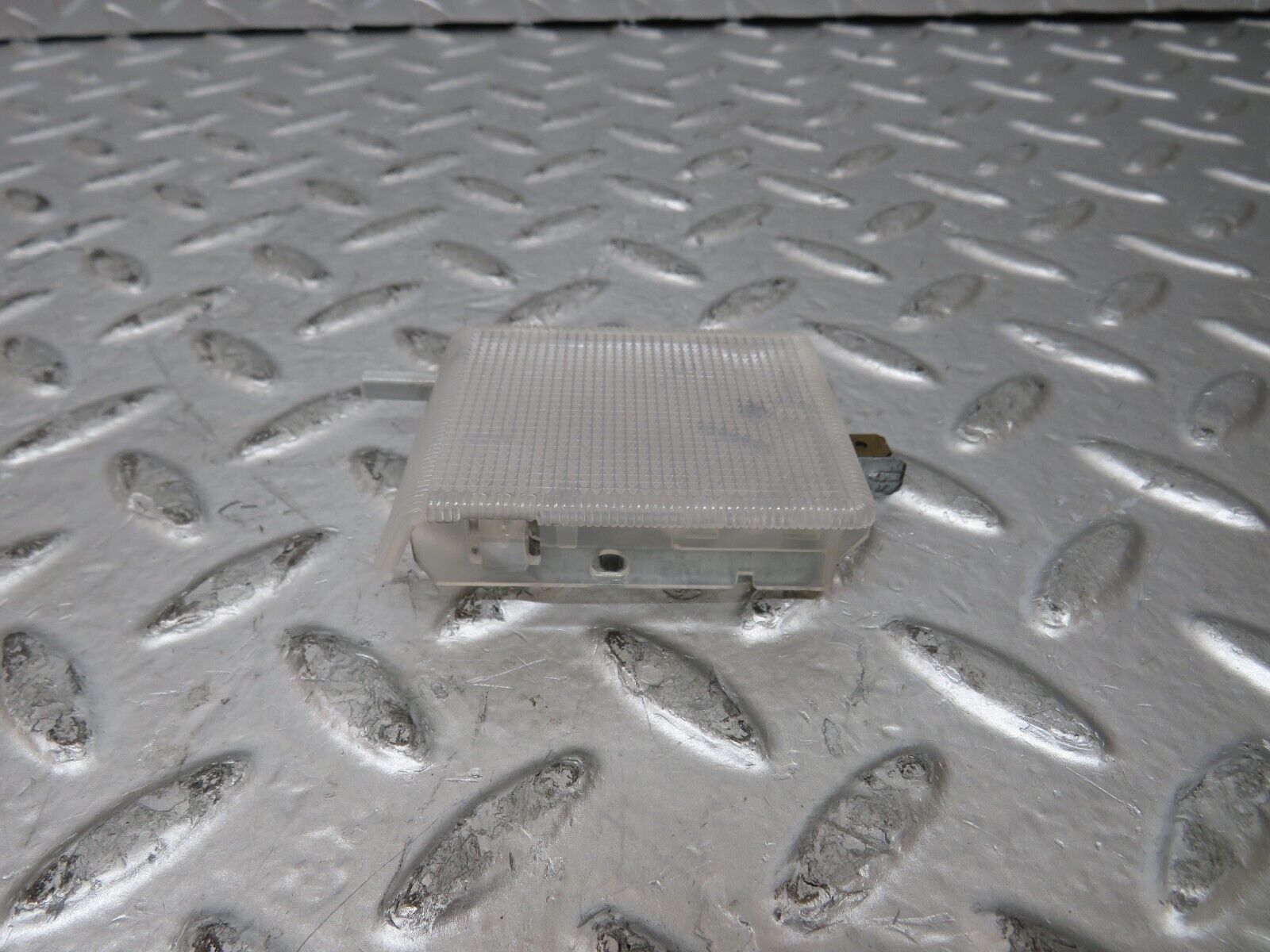 26531 Mercedes-Benz C124 220CE Coupe Glove Box Light 1298200301