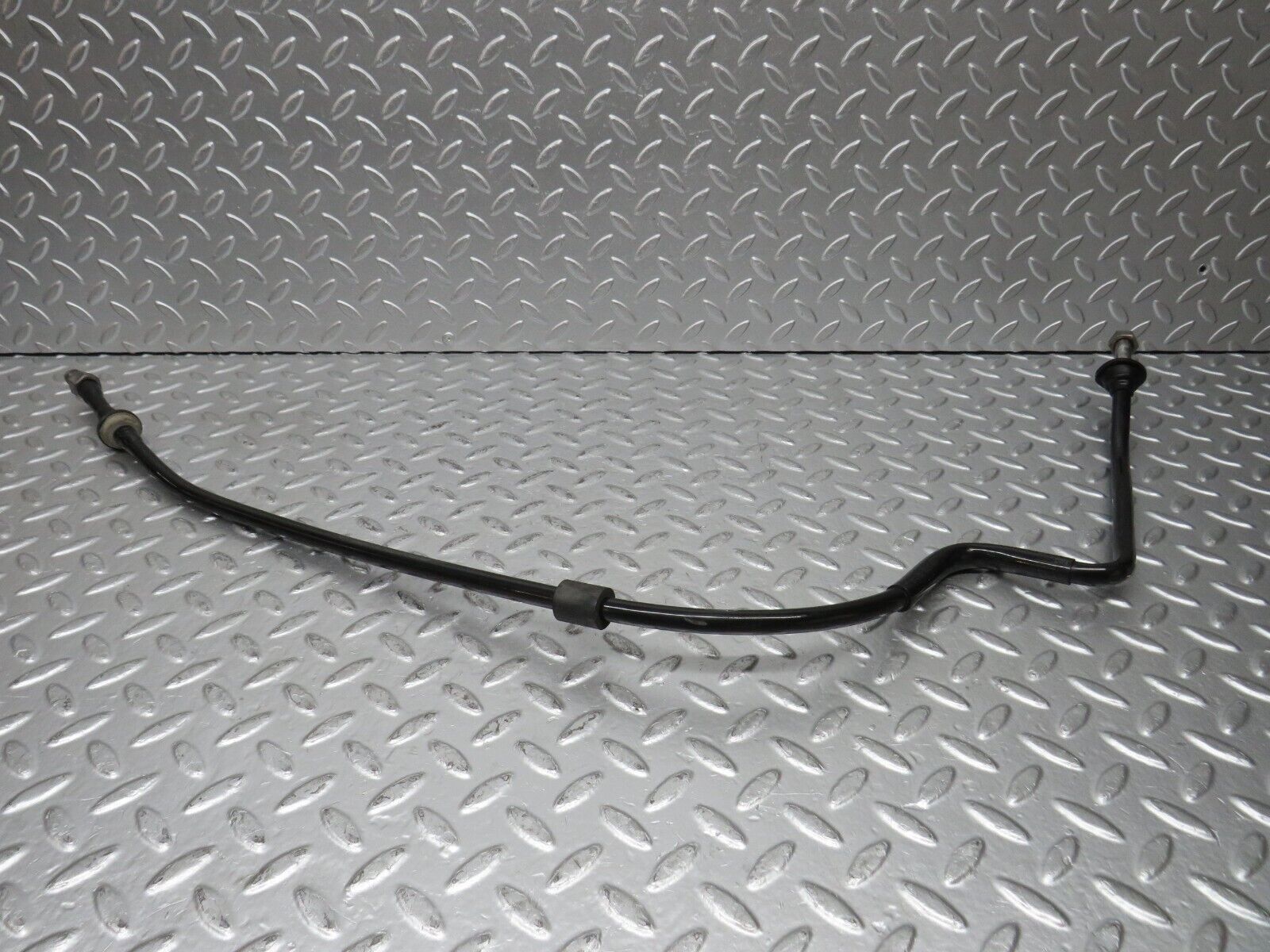 31182 Mercedes-Benz S124 220TE Wagon Brake Servo Vacuum Pipe