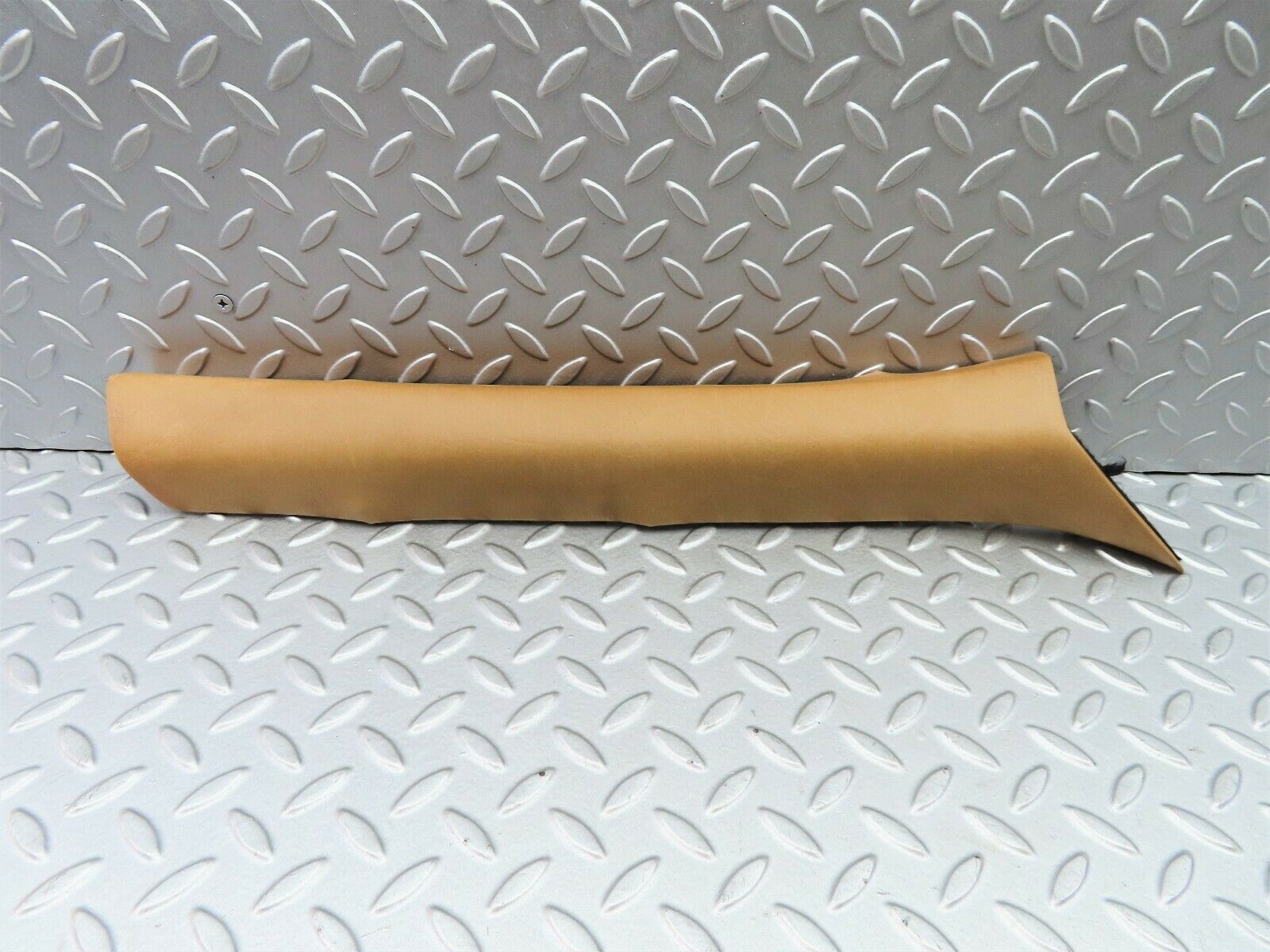 6137 Mercedes-Benz W126 380SE A Pillar Cover Right Side