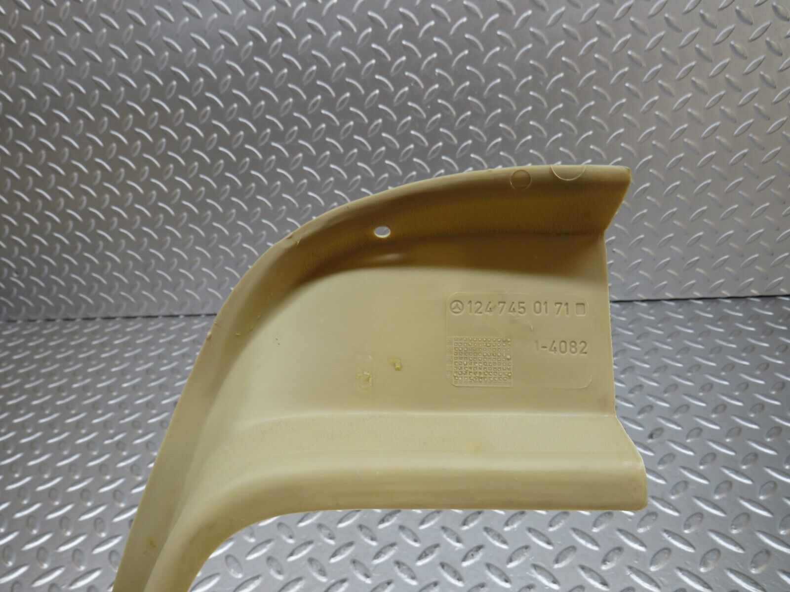 27569 Mercedes-Benz S124 300TE Inner Tailgate Cover Trim Pair Beige 1247450171