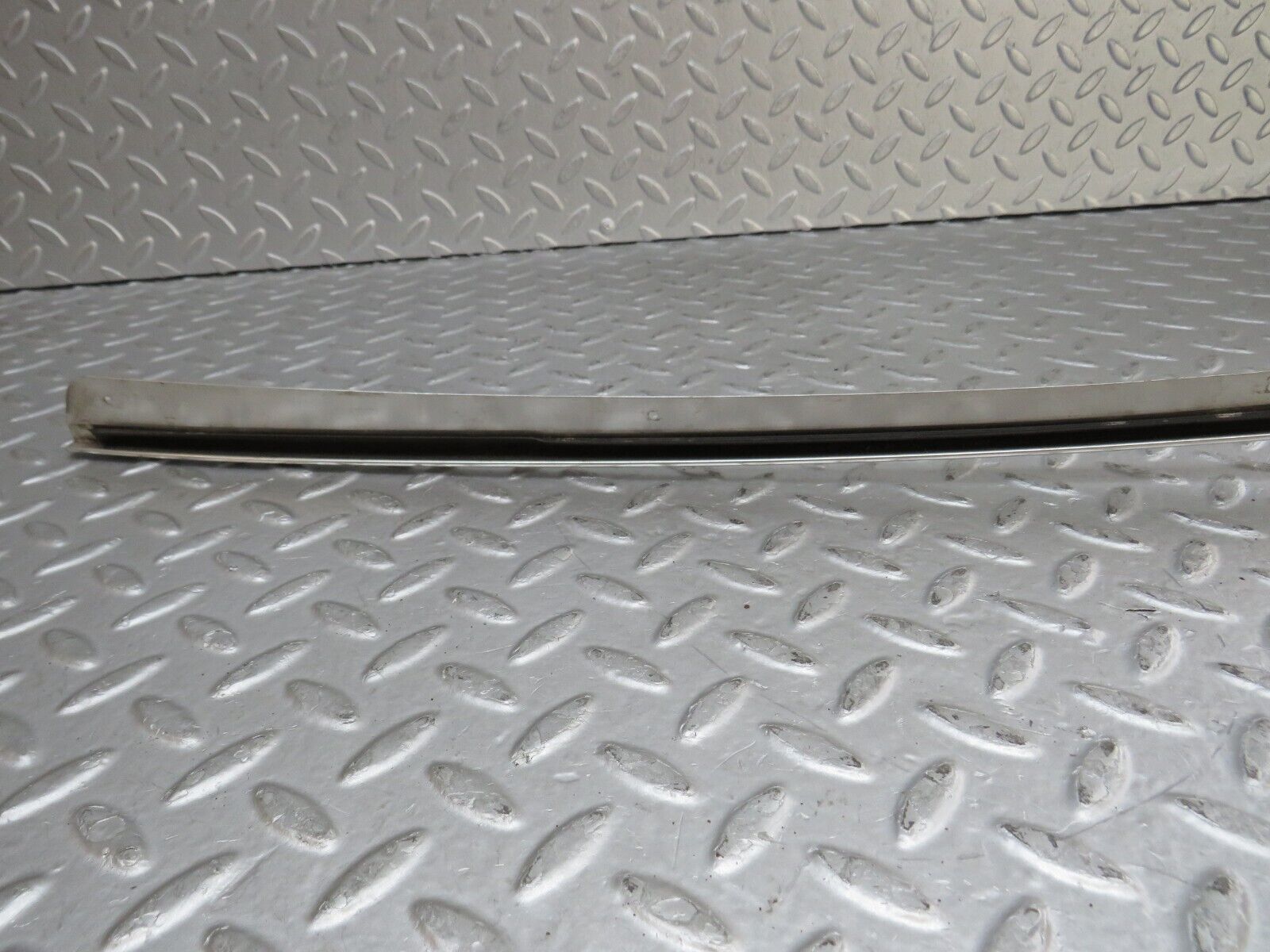 36324 Mercedes-Benz W126 420SE Roof Chrome Trim Right Side