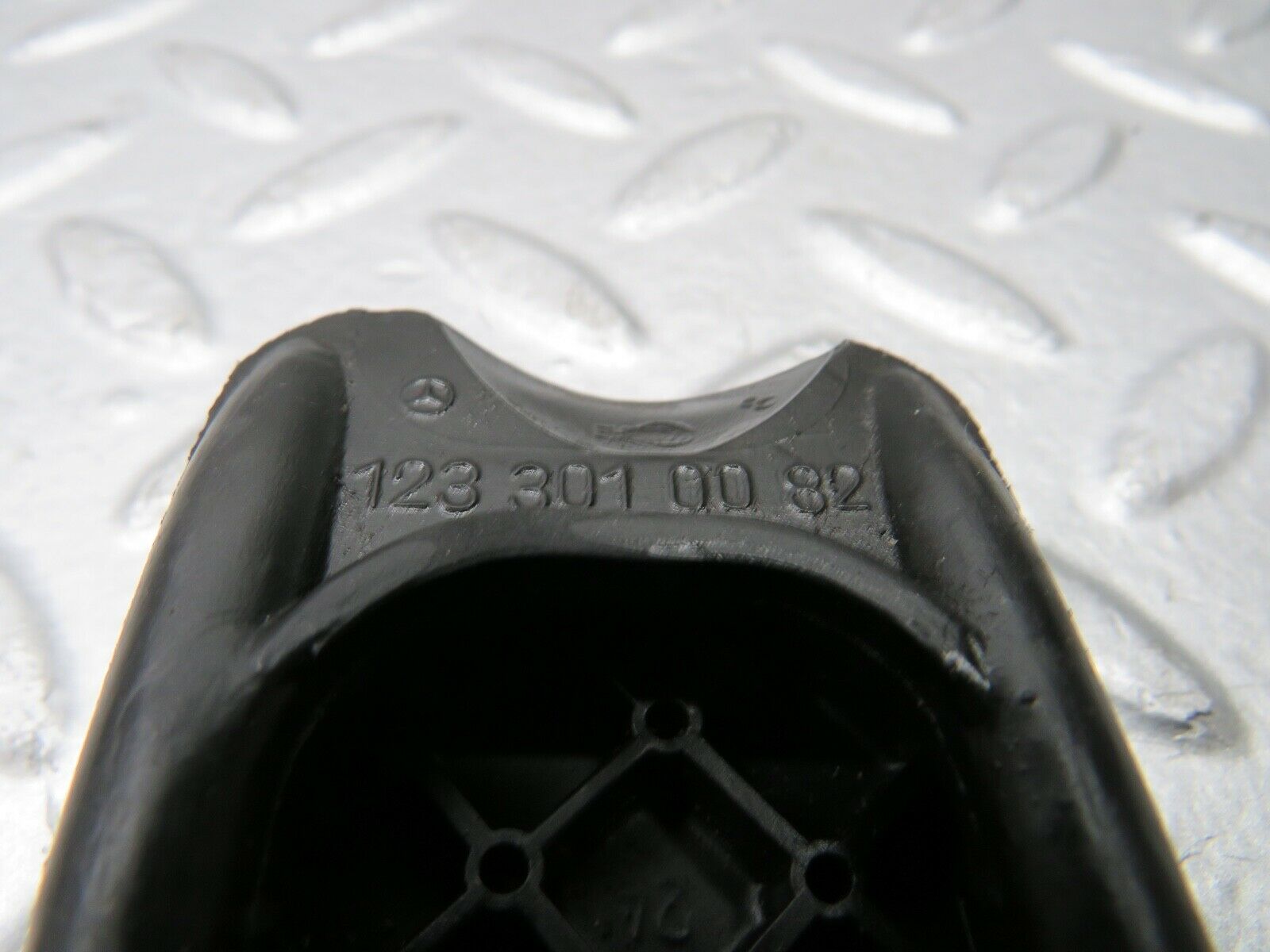 21848 Mercedes-Benz W123 Accelerator Pedal Rubber 1233010082