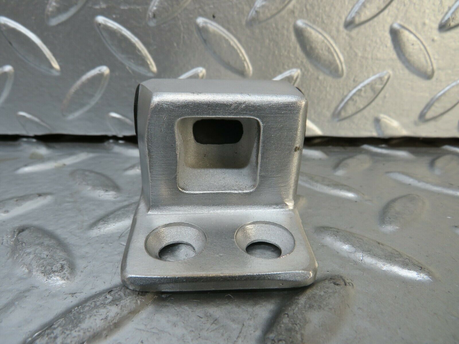 23344 Mercedes-Benz W116 350SE Door Lock Latch Right Side