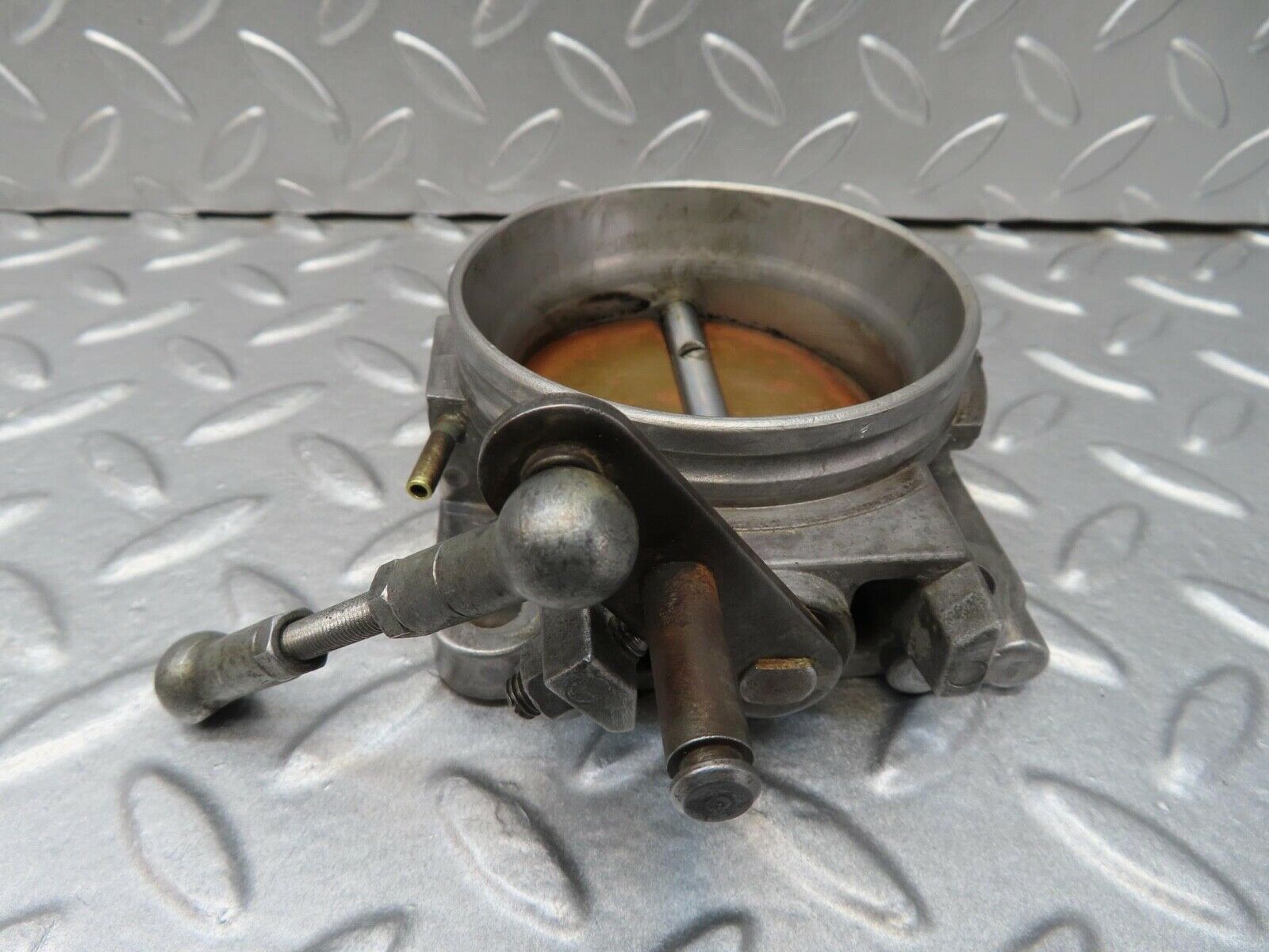 14016 Mercedes-Benz C107 280SLC Throttle Body Valve & Linkage