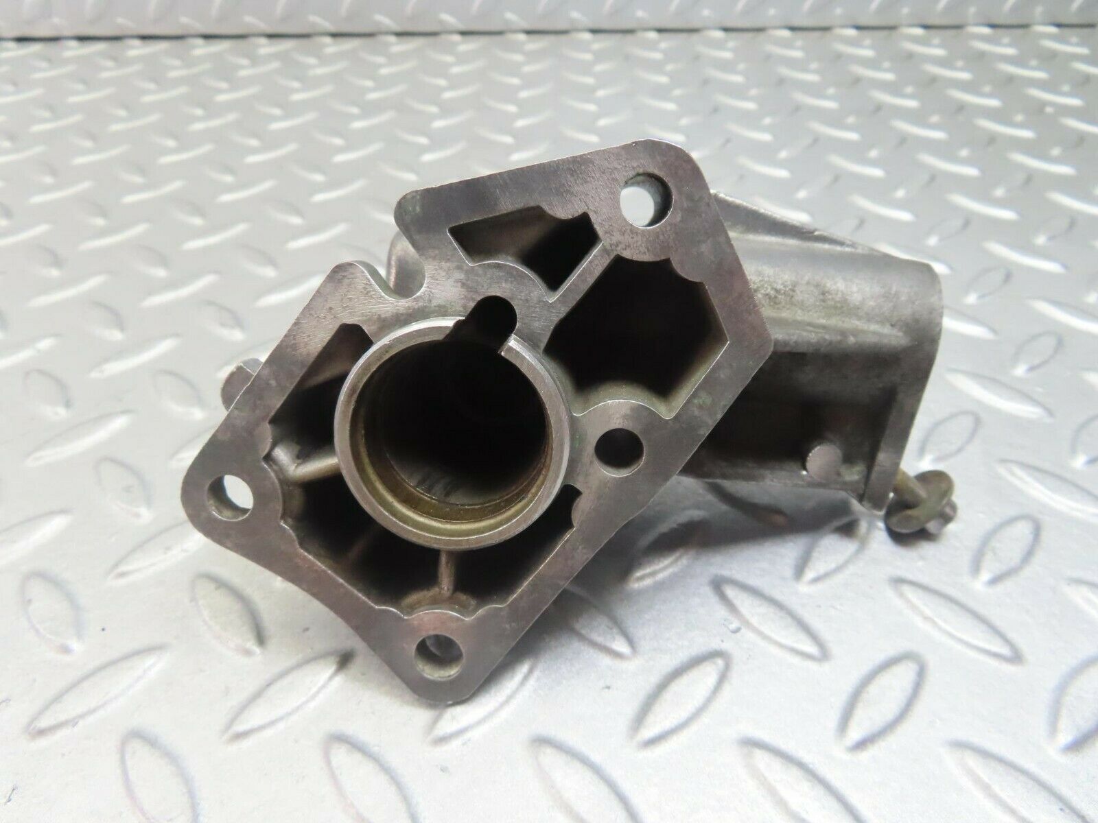 8298 Mercedes-Benz W114 Ignition Distributor Housing With Shaft 1101580215