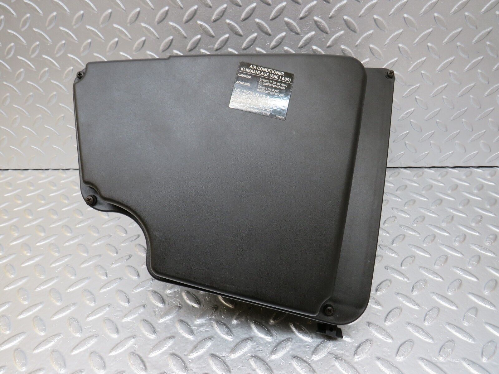 34708 Mercedes-Benz W210 320E ECU Engine Control Unit Housing 2108172920