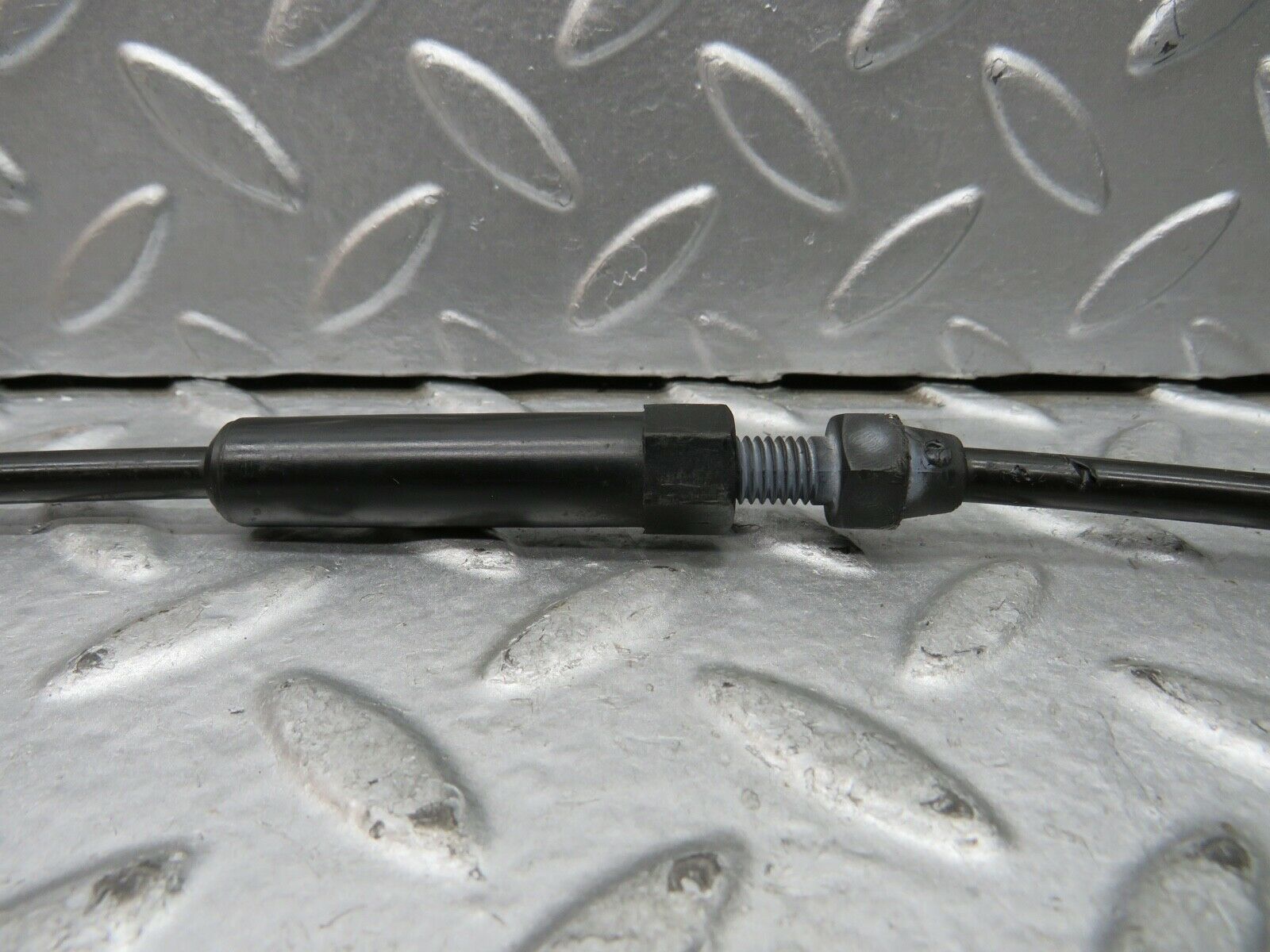 21791 Mercedes-Benz W126 300SE Bonnet Release Cable