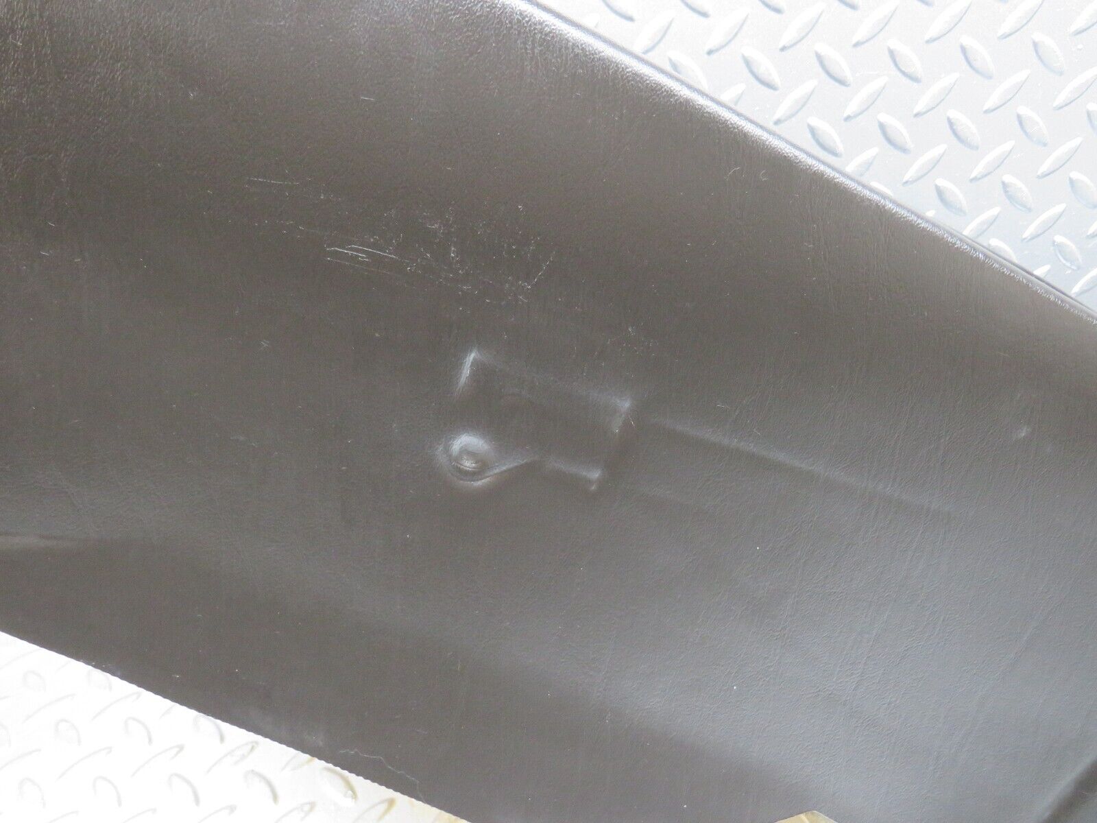 27146 Mercedes-Benz W123 280E Centre Console Brown