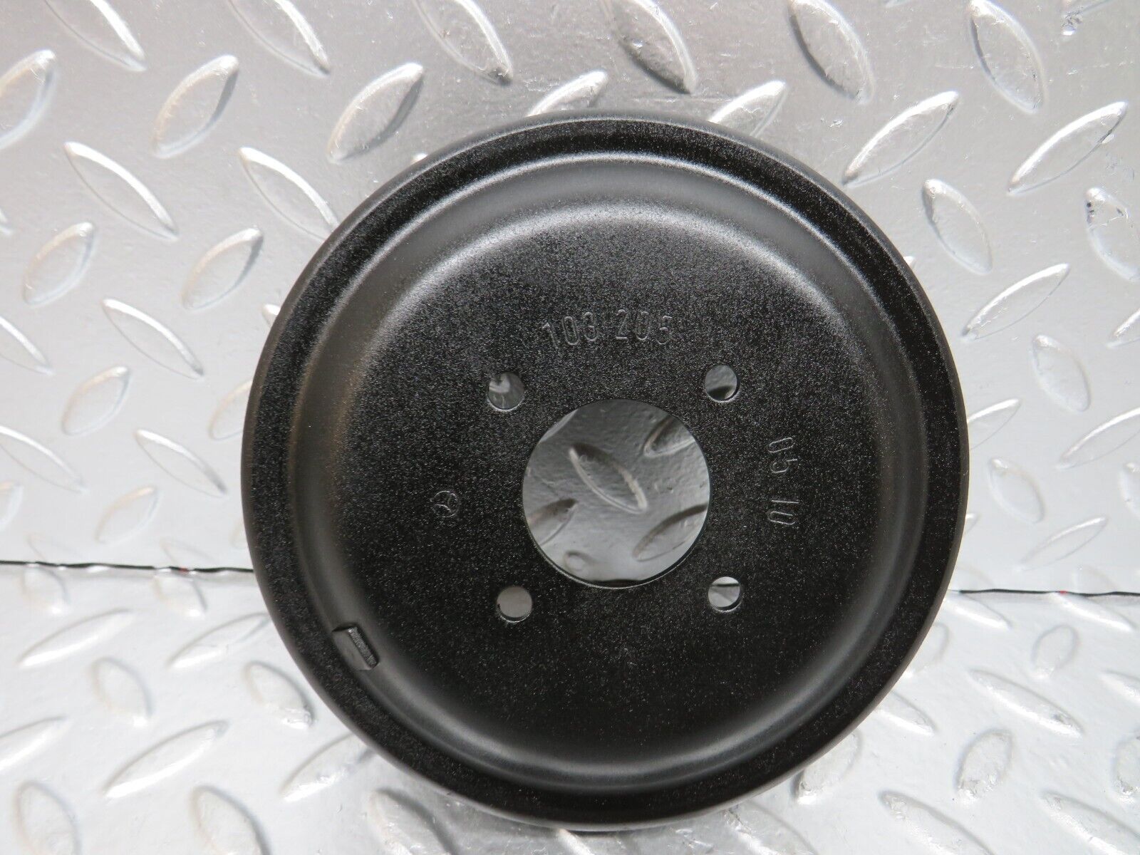 24818 Mercedes-Benz W140 S320 Engine Belt Pulley 1032050510