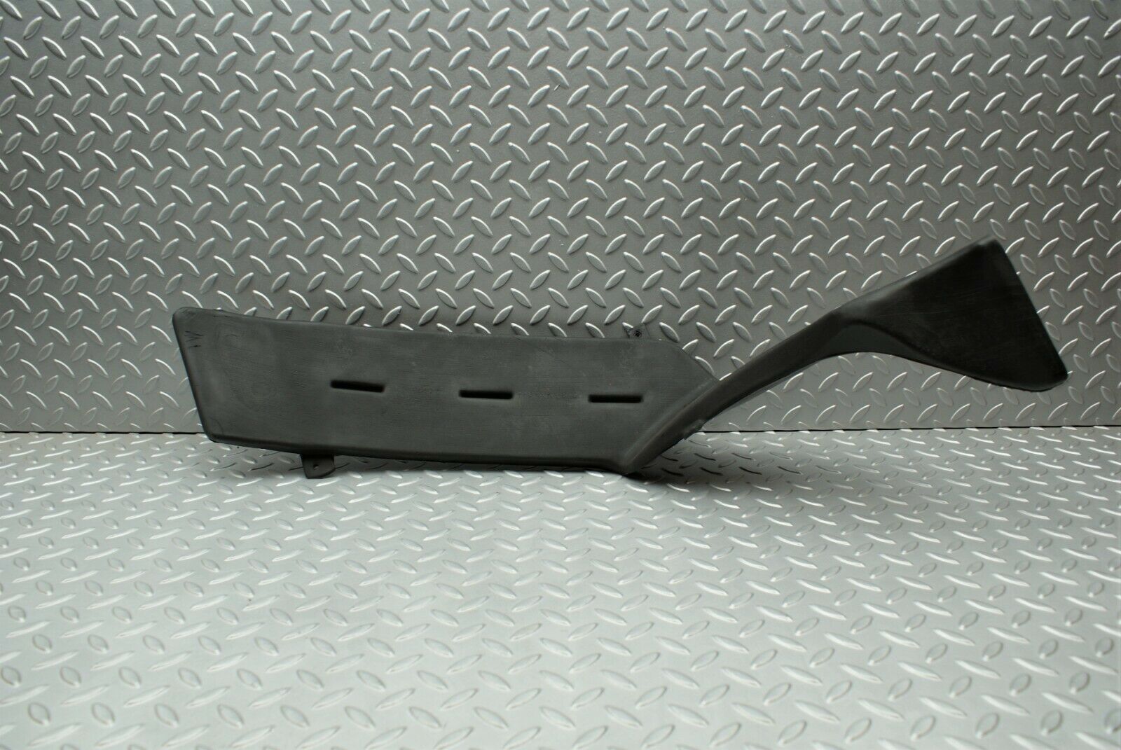 3221 Mercedes-Benz W115 220D Air Duct Heater Ventilation Left 1158310145