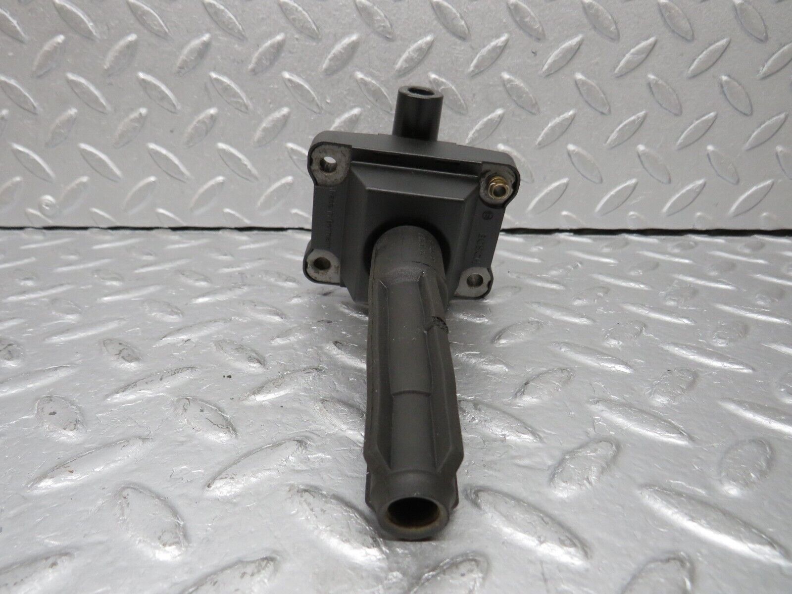 38081 Mercedes-Benz A124 320E Cabriolet Ignition Coil 0221506444 0001587003