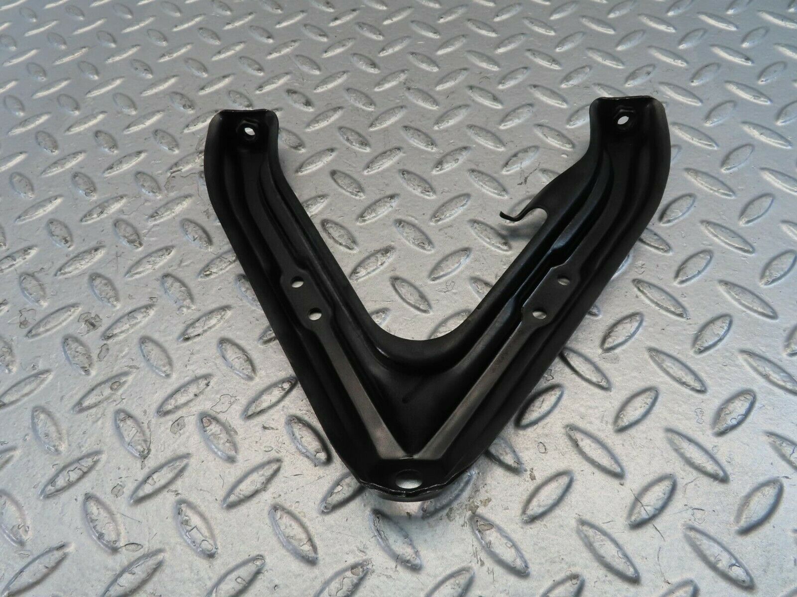 11575 Mercedes-Benz C123 230CE Coupe Air Intake Manifold Bracket