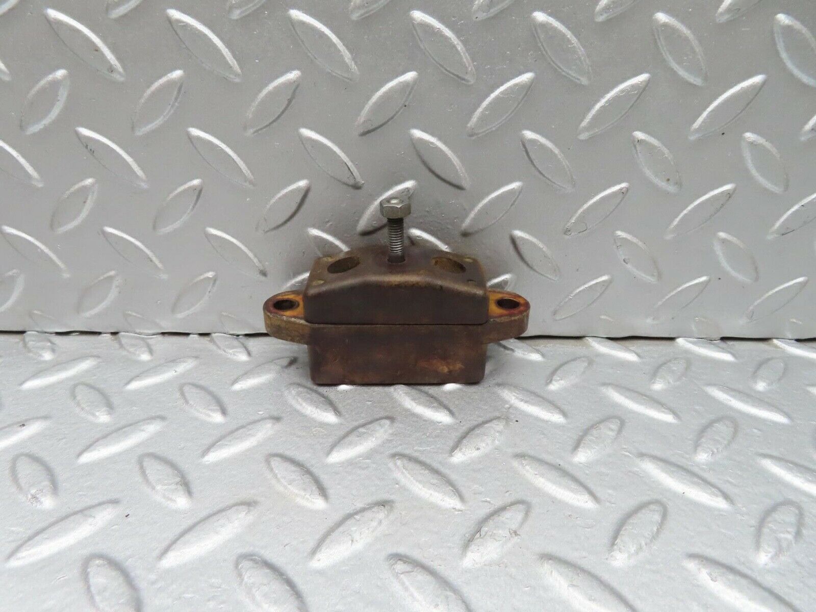 12837 Mercedes-Benz W111 220SE Fuel Injector Bracket