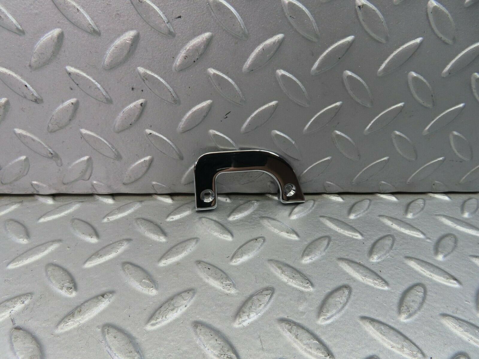 9062 Mercedes-Benz W115 Right Interior Chrome Door Latch Trim